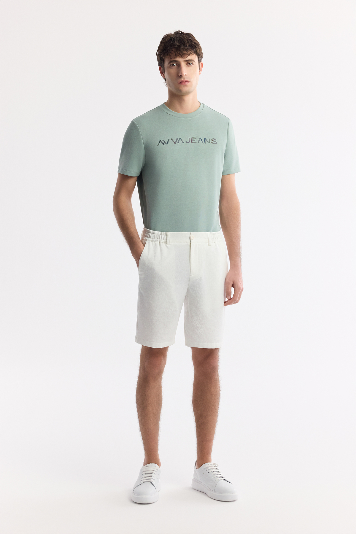Avva Erkek Beyaz Yanı Lastikli Gofreli Bi-Stretch Slim Fit Chino Şort A51Y3730