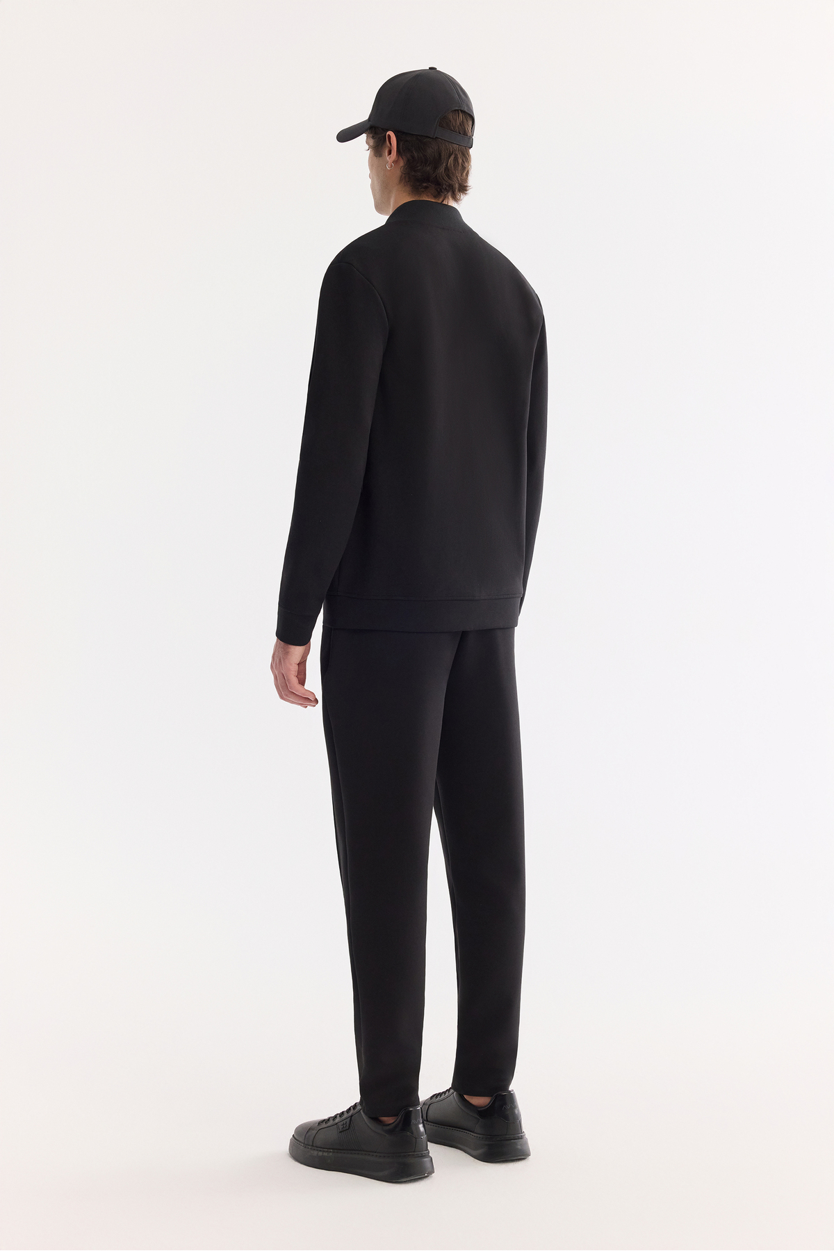 Avva Erkek Siyah Bomber Yaka Fermuarlı Pamuklu Kolay Ütülenen Bi-Stretch Regular Fit Sweatshirt A61Y1201 görsel 4