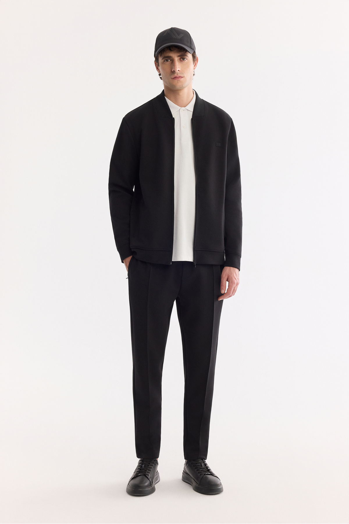 Avva Erkek Siyah Bomber Yaka Fermuarlı Pamuklu Kolay Ütülenen Bi-Stretch Regular Fit Sweatshirt A61Y1201 görsel 5