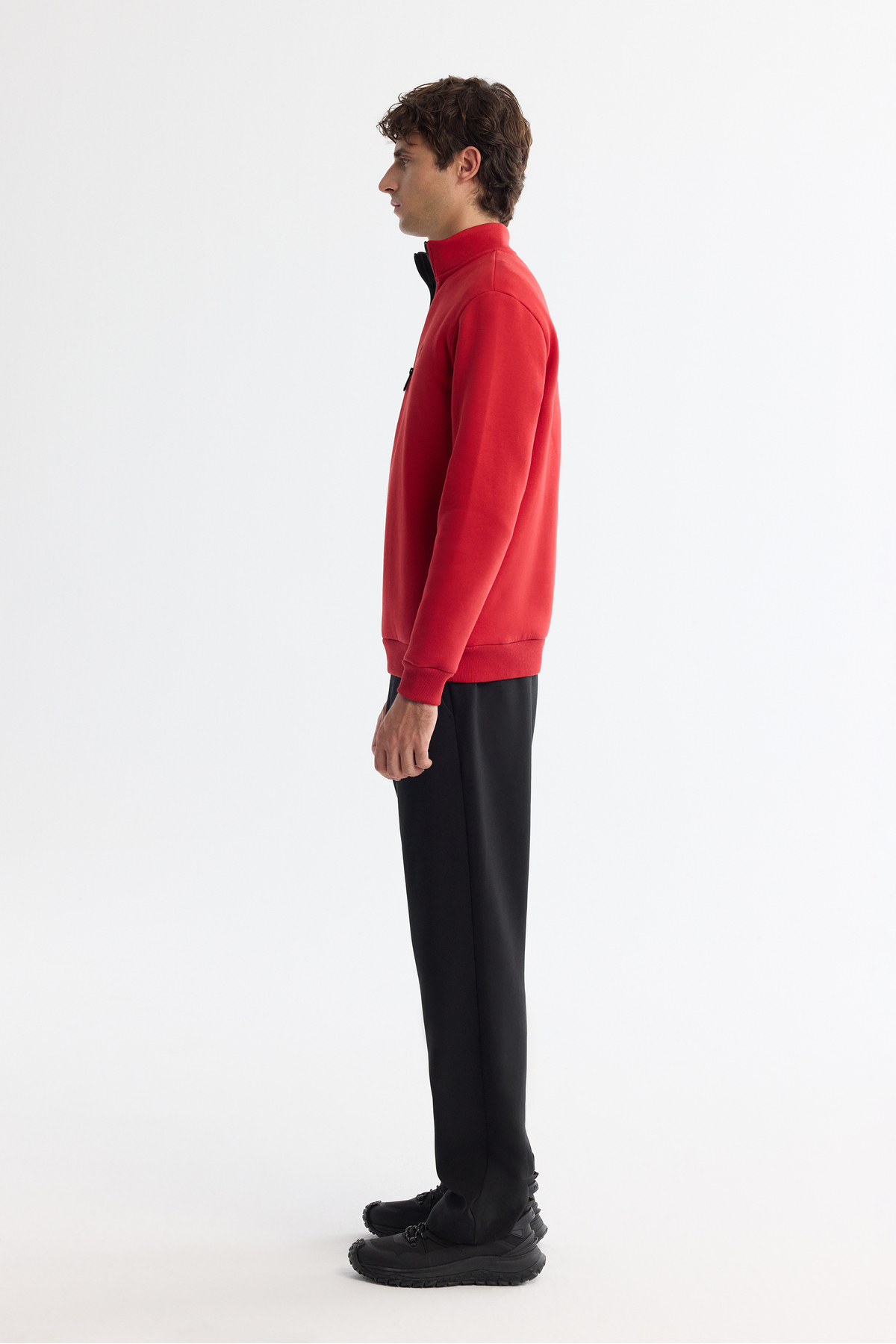 Avva Erkek Kırmızı Dik Yaka Fermuarlı 3 İplik Şardonlu Regular Fit Sweatshirt E001020 görsel 3