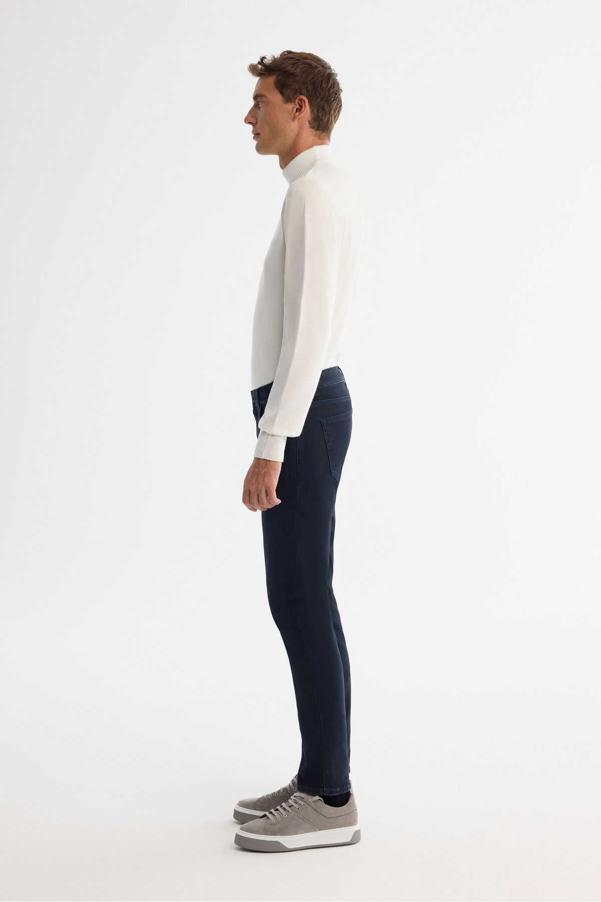 Avva Erkek Lacivert Eskitme Yıkama Overdy Berlin Slim Fit Jean Pantolon A42Y3523 görsel 3