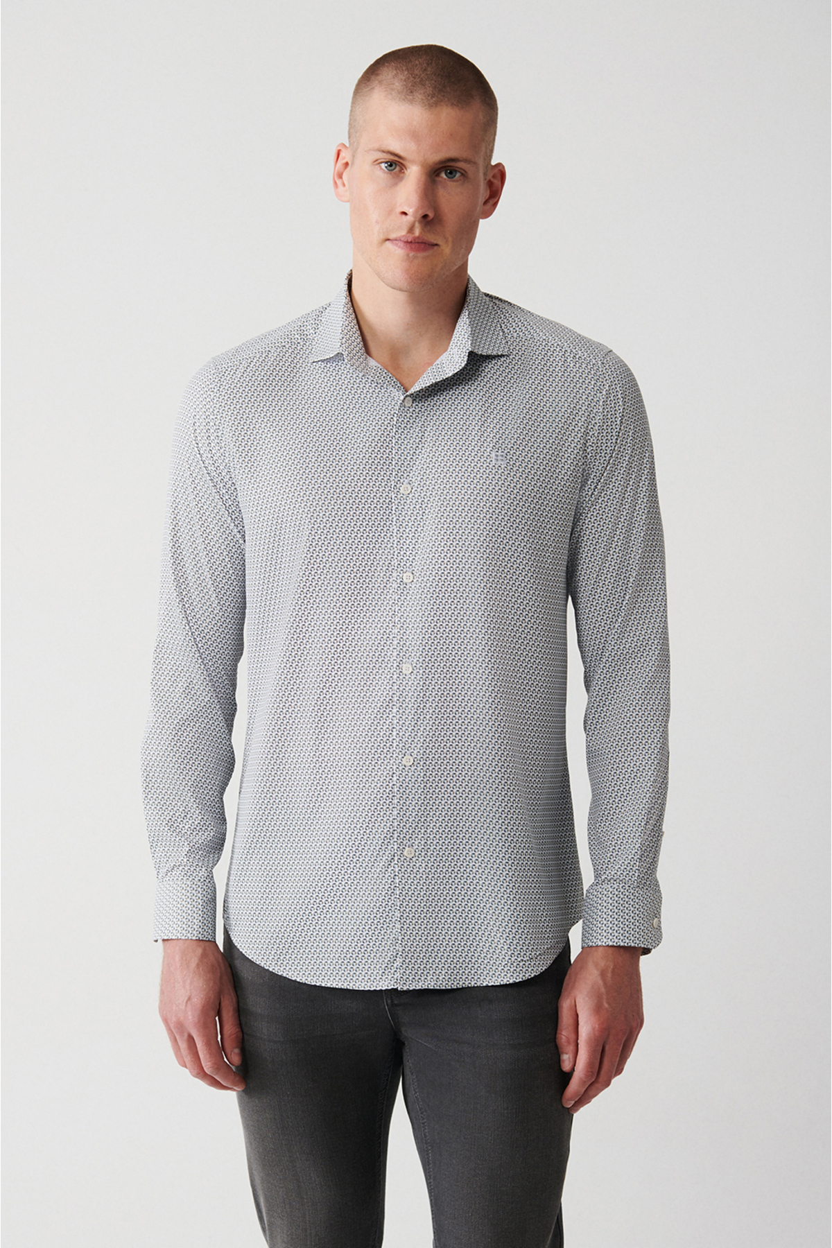 Avva Erkek Gri Klasik Yaka Geometrik Baskılı Travel Slim Fit Gömlek A32Y2109 görsel 3
