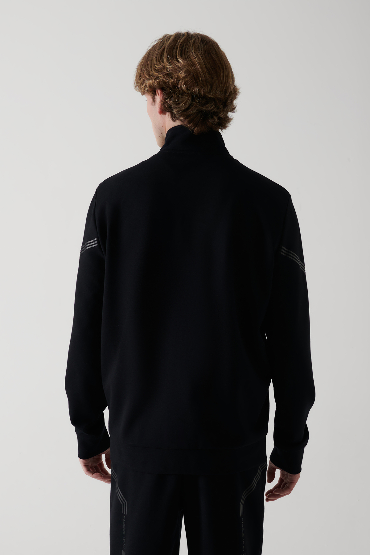 Avva Erkek Siyah Dik Yaka Fermuarlı Baskılı Regular Fit Sweatshirt A41Y1230 görsel 4