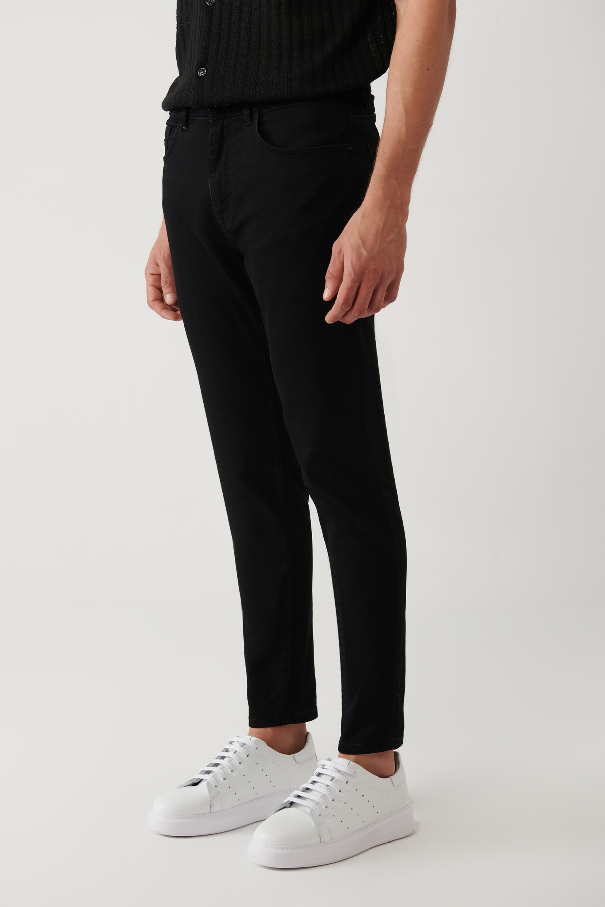Avva Erkek Siyah Rinse Yıkamalı Esnek Pamuklu Berlin Slim Fit Jean Pantolon A41Y3513 görsel 4