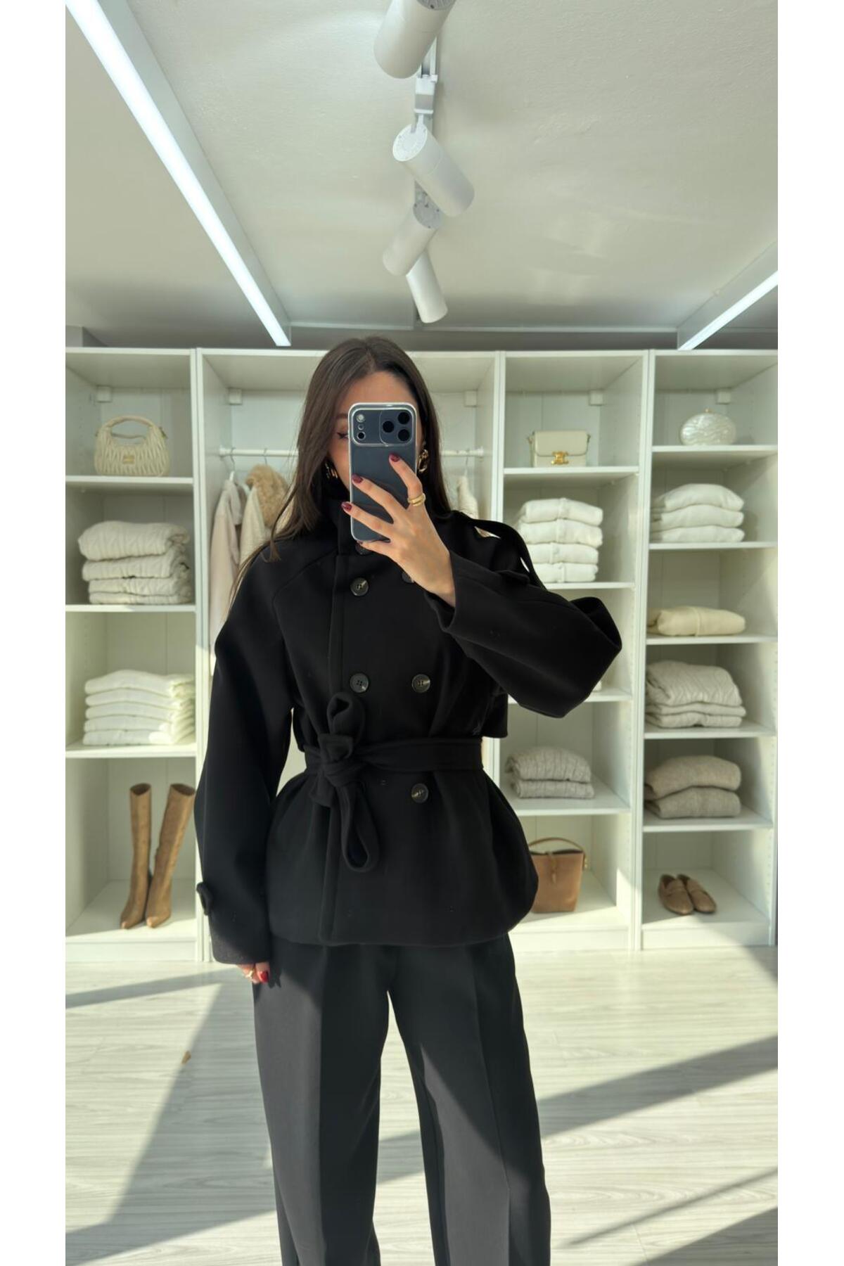 LUUNA STORE Morenia Dik Yaka Kaşe - Siyah