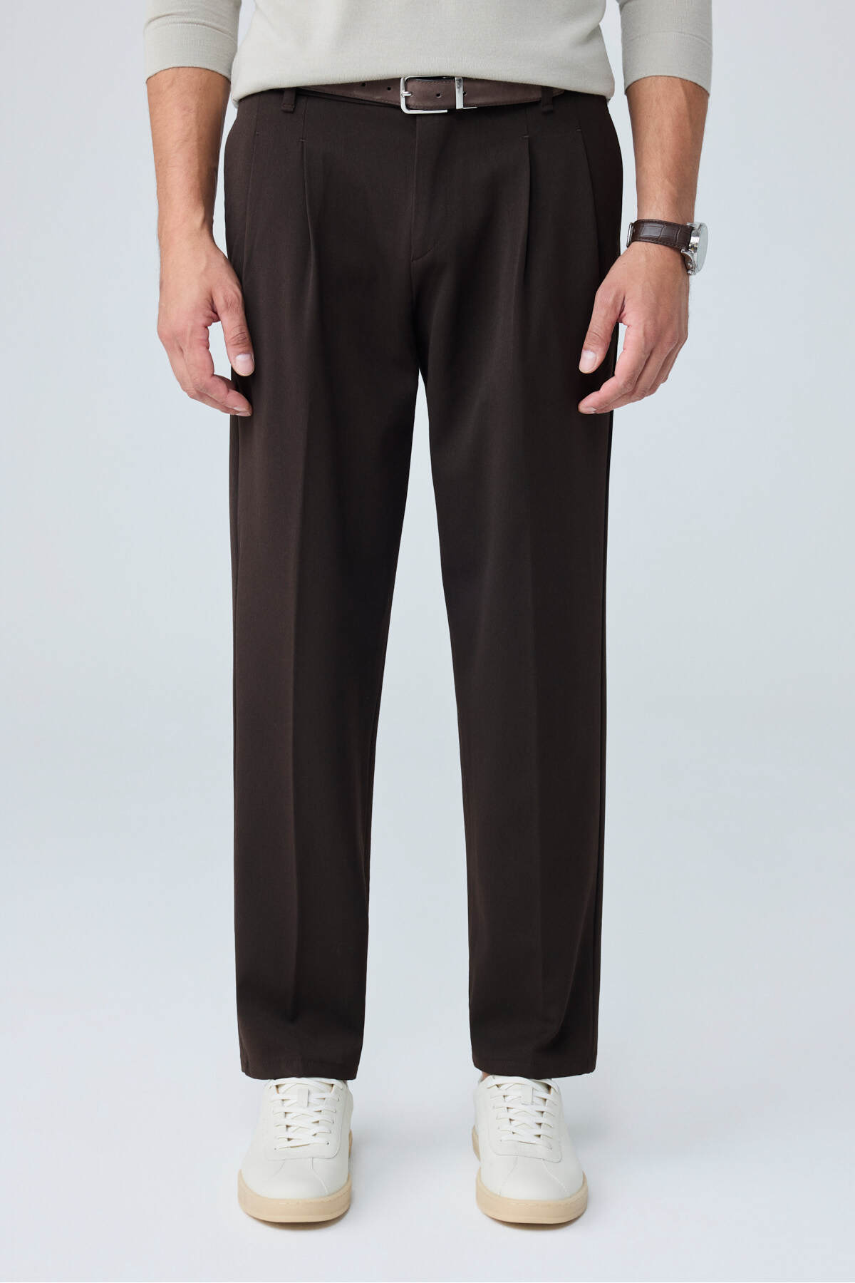 Erkek Baggy Fit Pileli Kumaş Pantolon Kahverengi 0172DNGR — قهوه‌ای — تصویر 3 از 8
