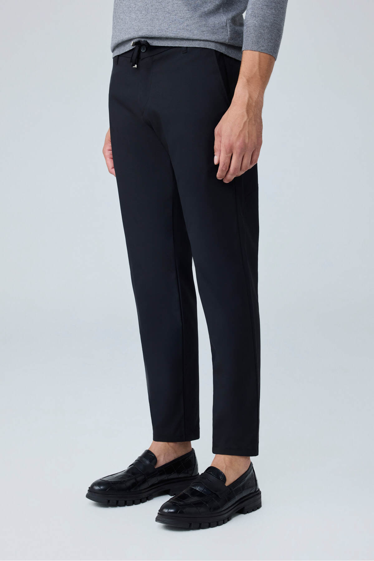 Erkek Comfort Fit Premium Poliamid Kumaş Jogger Siyah Pantolon - 252DNGR — مشکی 0252DNGR — تصویر 7 از 9