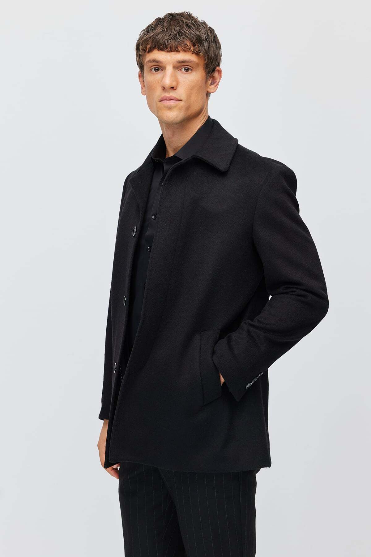 کت کوتاه مردانه یقه چلچله‌ای با جیب‌های کناری — مشکی 32111152M2985 — تصویر 3 از 7