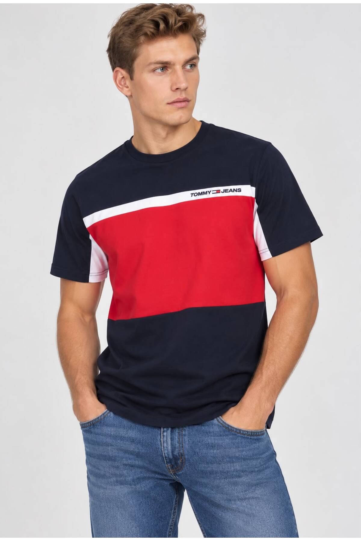 تیشرتمردانهTommy Hilfigerقرمز
