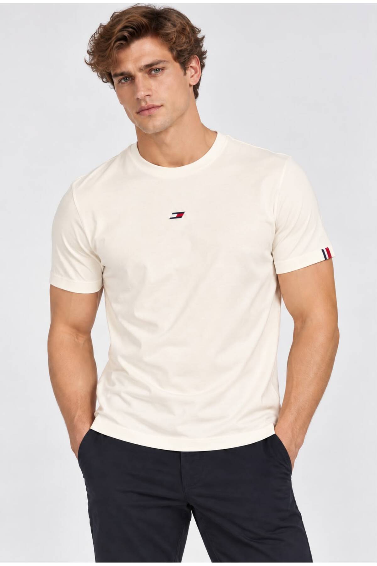 تیشرتمردانهTommy Hilfigerبژ