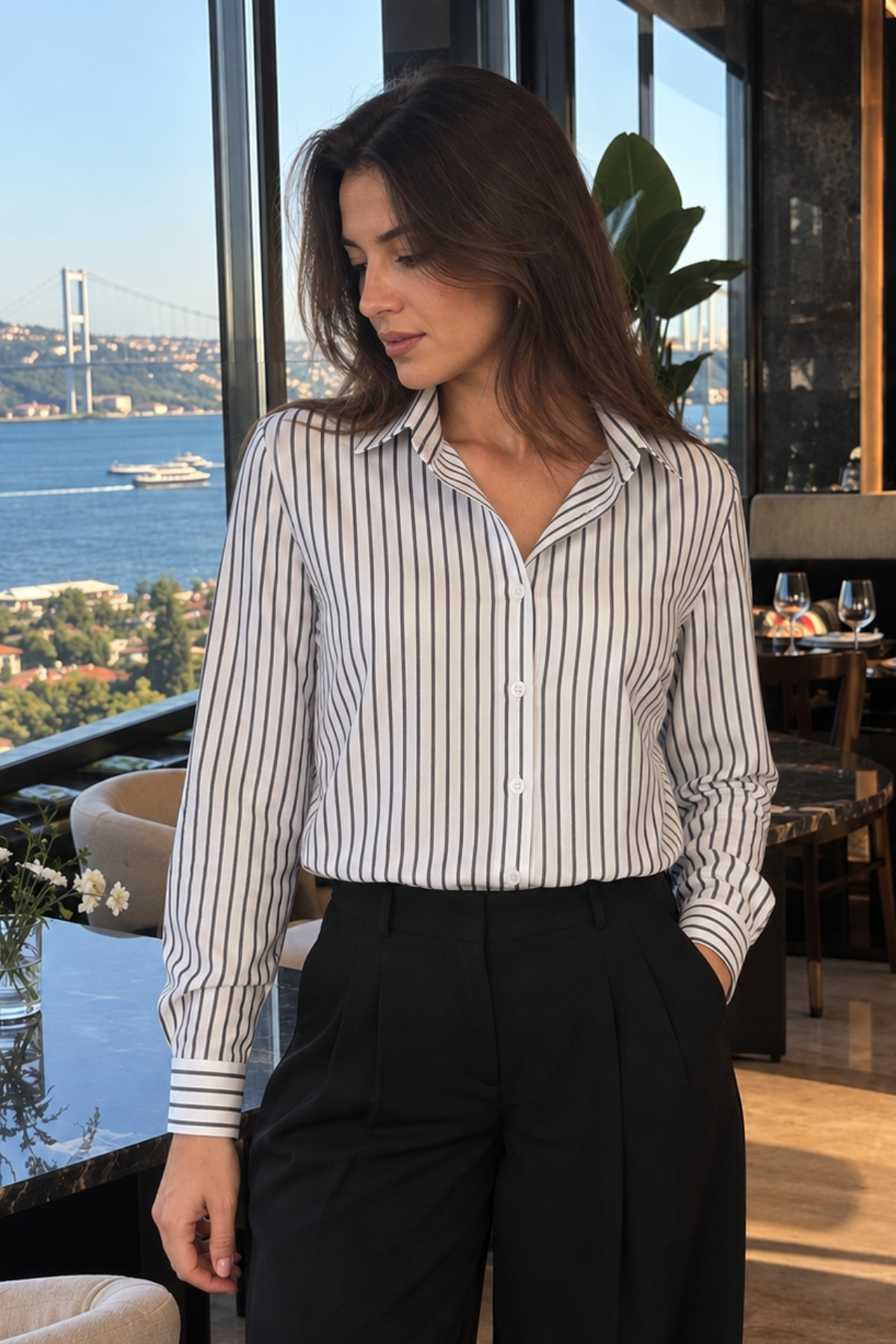 armonika Kadın Beyaz-Siyah Uzun Kol Çizgili Gömlek ARM-20K001026
