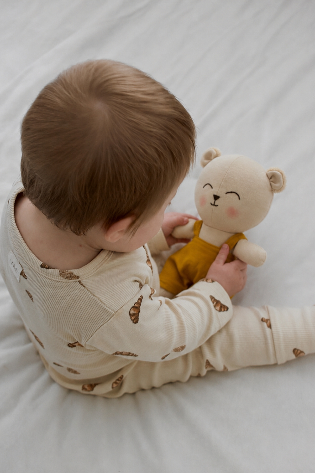 Ayı Bobi Uyku Arkadaşı Beslenme ve Oyun Hediye Seti- Müslin- Mama Kaşığı- Bebek Önlüğü Hediyeli