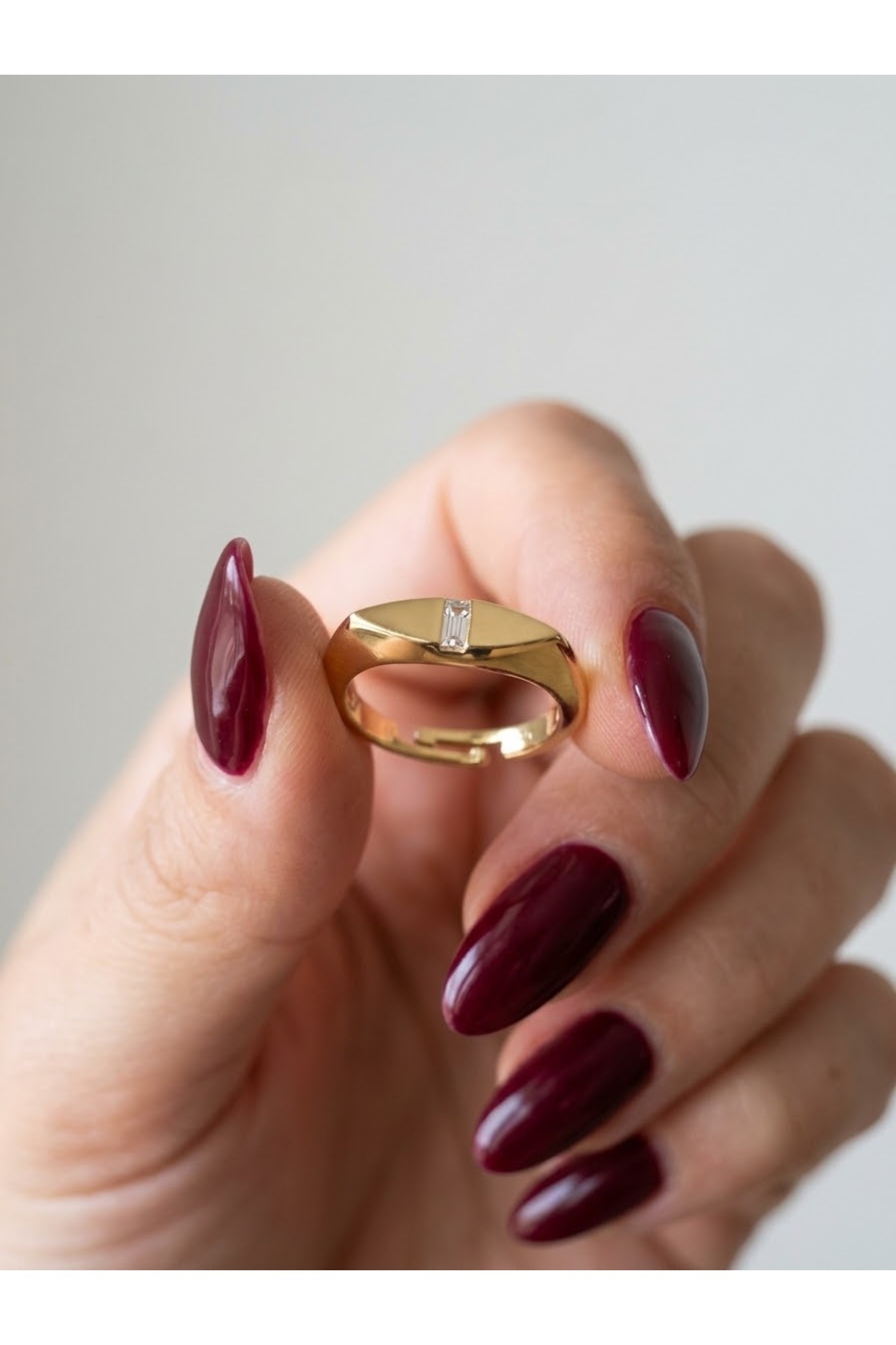 EKİDORA Signet Model Gömme Zirkon Taşlı Gold Kadın Yüzük Ayarlanabilir Çelik Görünümlü Şık Takı