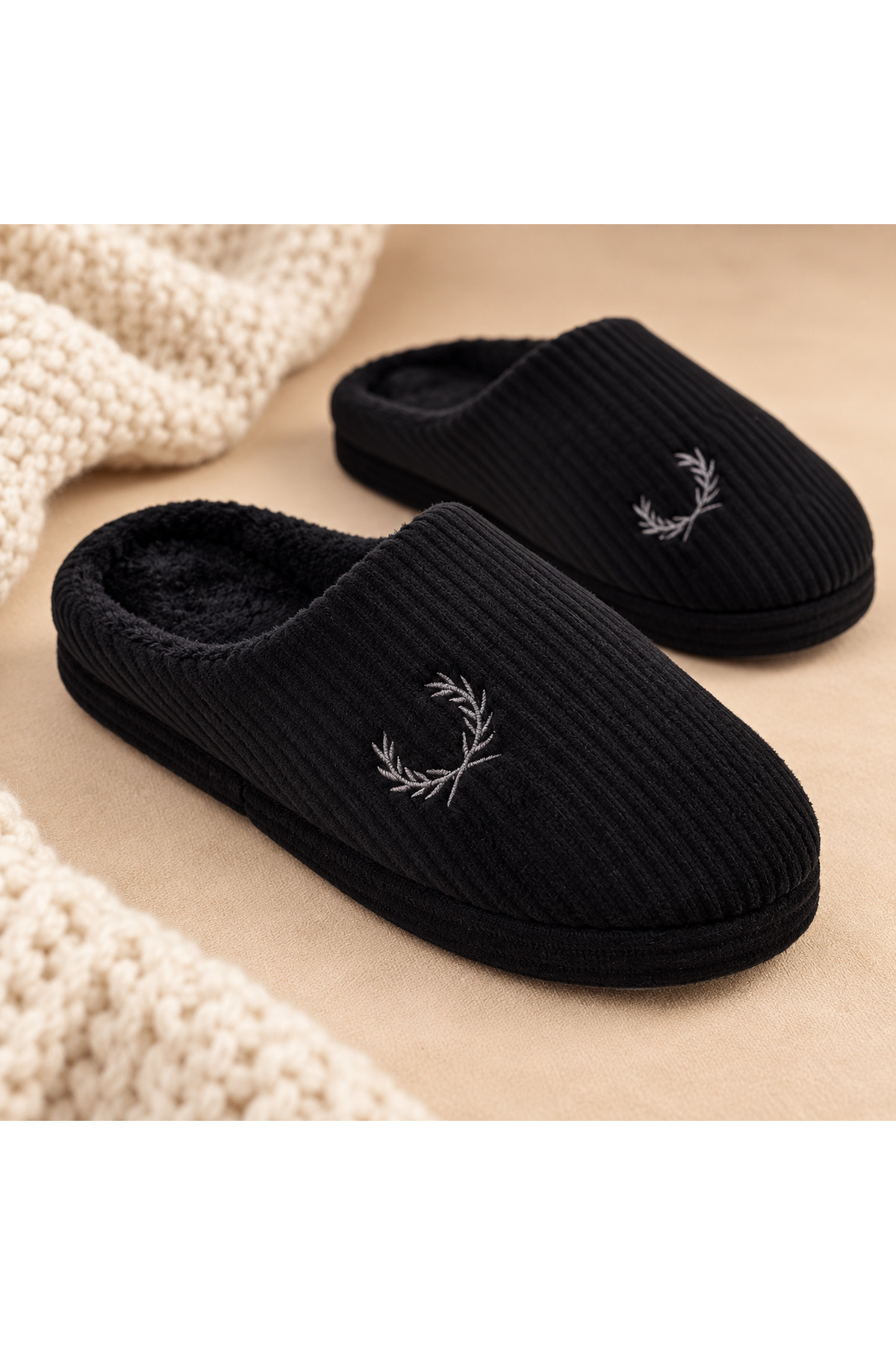 NEWORA Unisex Kışlık Ev Terliği İçi Yumuşak Peluş Fitilli Kumaş Kapalı Burun Günlük Terlik görsel 2