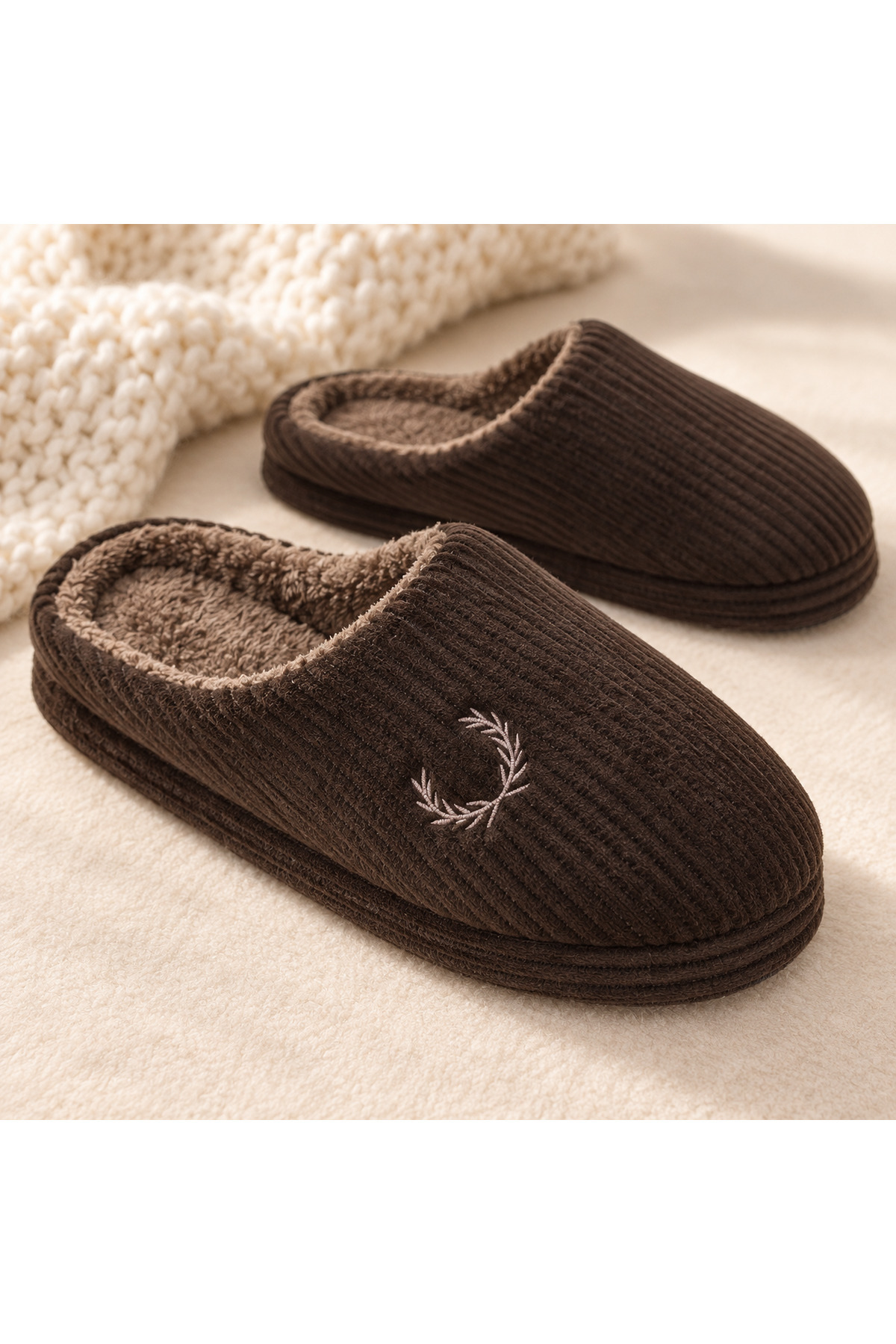 NEWORA Unisex Kışlık Ev Terliği İçi Yumuşak Peluş Fitilli Kumaş Kapalı Burun Günlük Terlik görsel 3