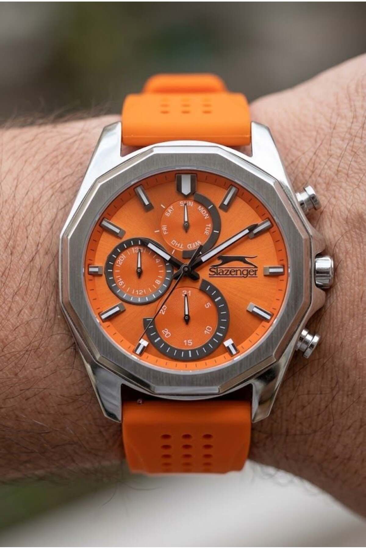 ساعت مردانه نارنجی 