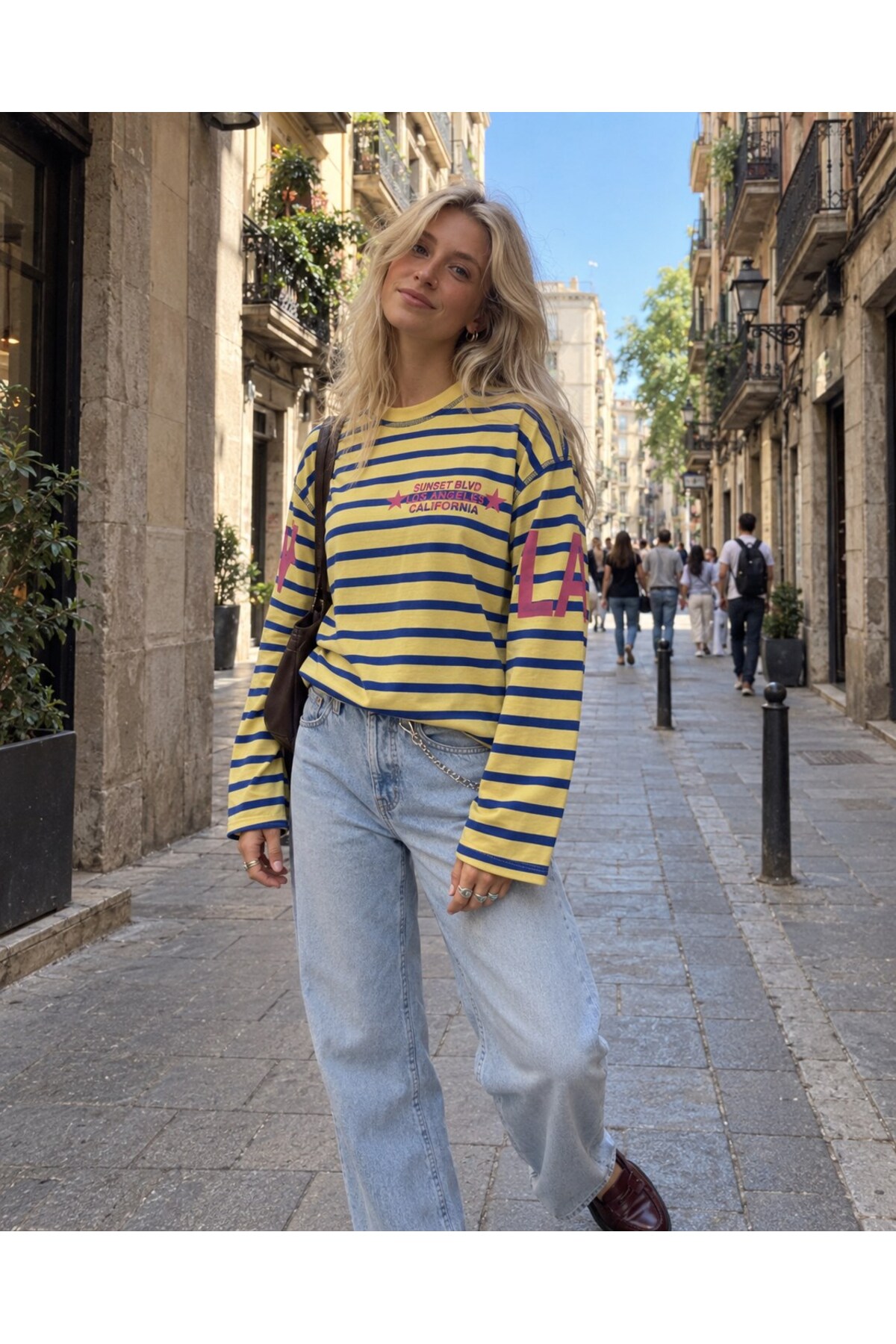CrepTekstil Kadın Sarı Lacivert Çizgili Los Angeles Yıldız Baskılı Bisiklet Yaka Uzun Kollu Oversize Tişört görsel 6