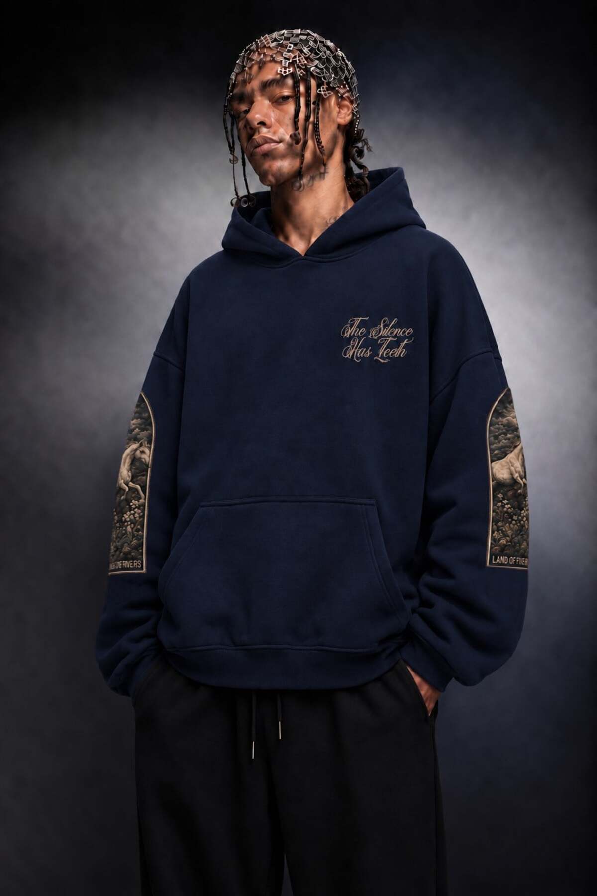 Erkek Lacivert Silence Patch Nakış Oversize Hoodie — رنگارنگ SS10043 — تصویر 2 از 6