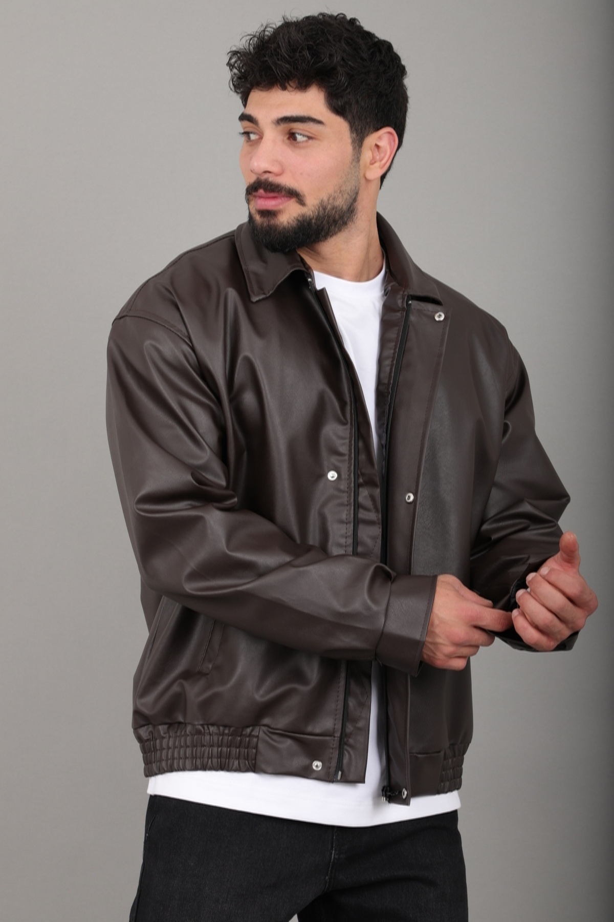 کت چرم مصنوعی کمر الاستیک Oversize Bl 1731_50379 — مشکی — تصویر 2 از 8