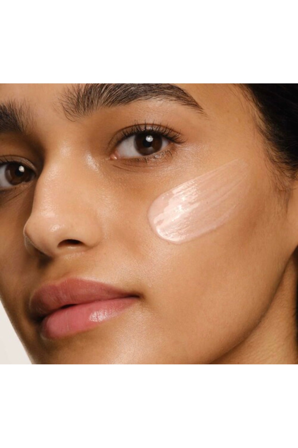 Luminous Silk Illuminating Primer Aydınlatıcı Makyaj Bazı 30 ml Elsbeauty — بژ elsbeautyarmanibaz272727 — تصویر 2 از 3