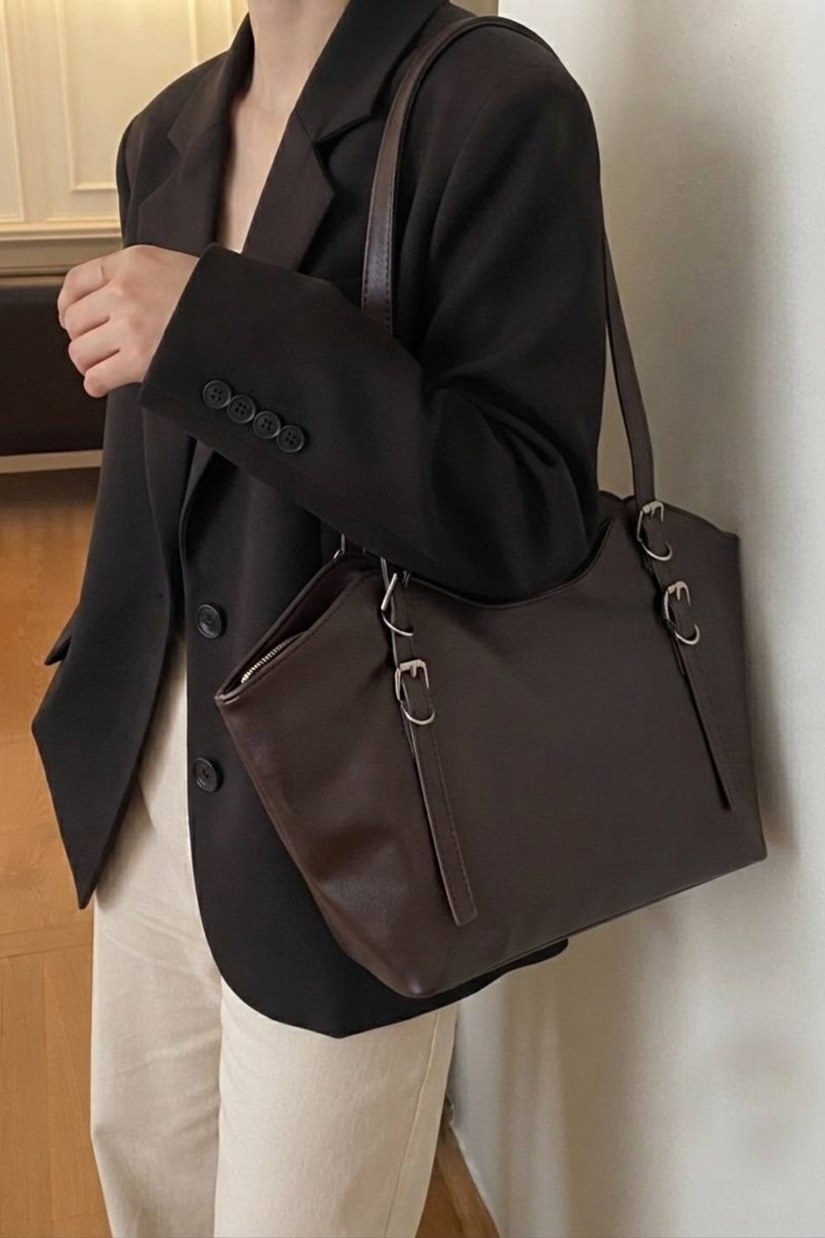 Livia Kadın Çift Askılı Tokalı Fermuarlı Büyük Boy Omuz Çantası Günlük Şık Tote Shopper Çanta