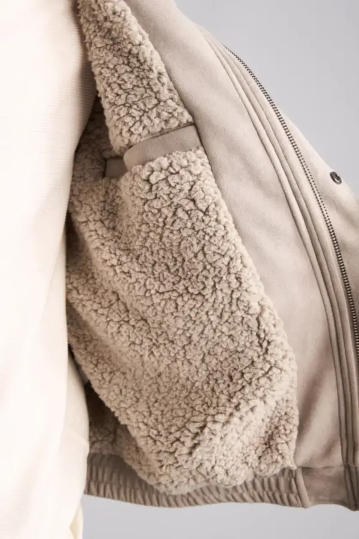 Dik Yaka Süet Görünümlü Oversize Pelüş Astar Mont H2158AX26WN — خاکستری — تصویر 5 از 6