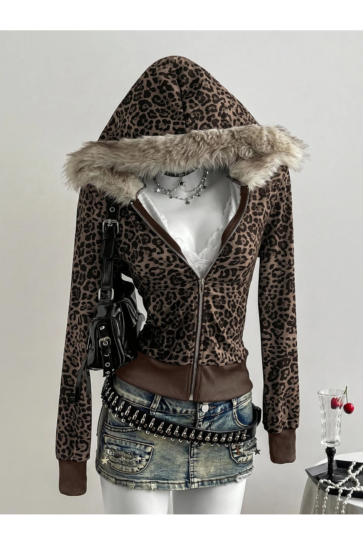 Toum Leopar Detaylı Kürk Kapüşonlu Fermuarlı Sweatshirt Hırka — رنگارنگ KRKKm