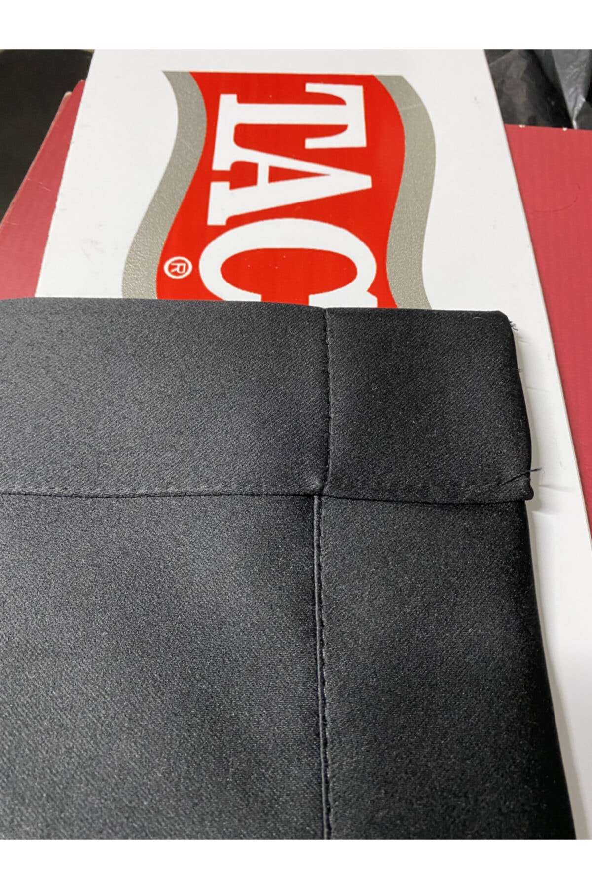 Taç Blackoout Karatma Güneşlik fotoğrafı 2 (önizleme)