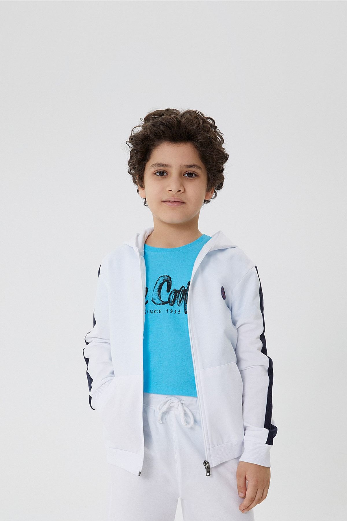 پیراهن پسرانه Leo Hooded Ferm.S-Shirt سفید 202 LCB 241001 Lee Cooper
