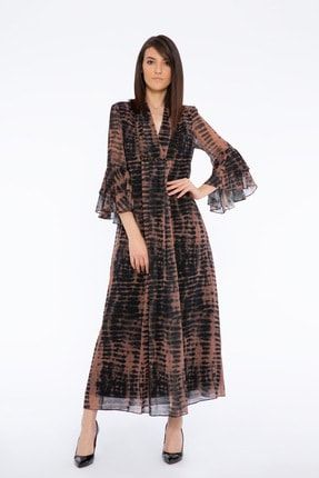 Yaka Taş Işlemeli Batik Desenli Uzun Kahverengi Elbise M0KMEC1061UZP