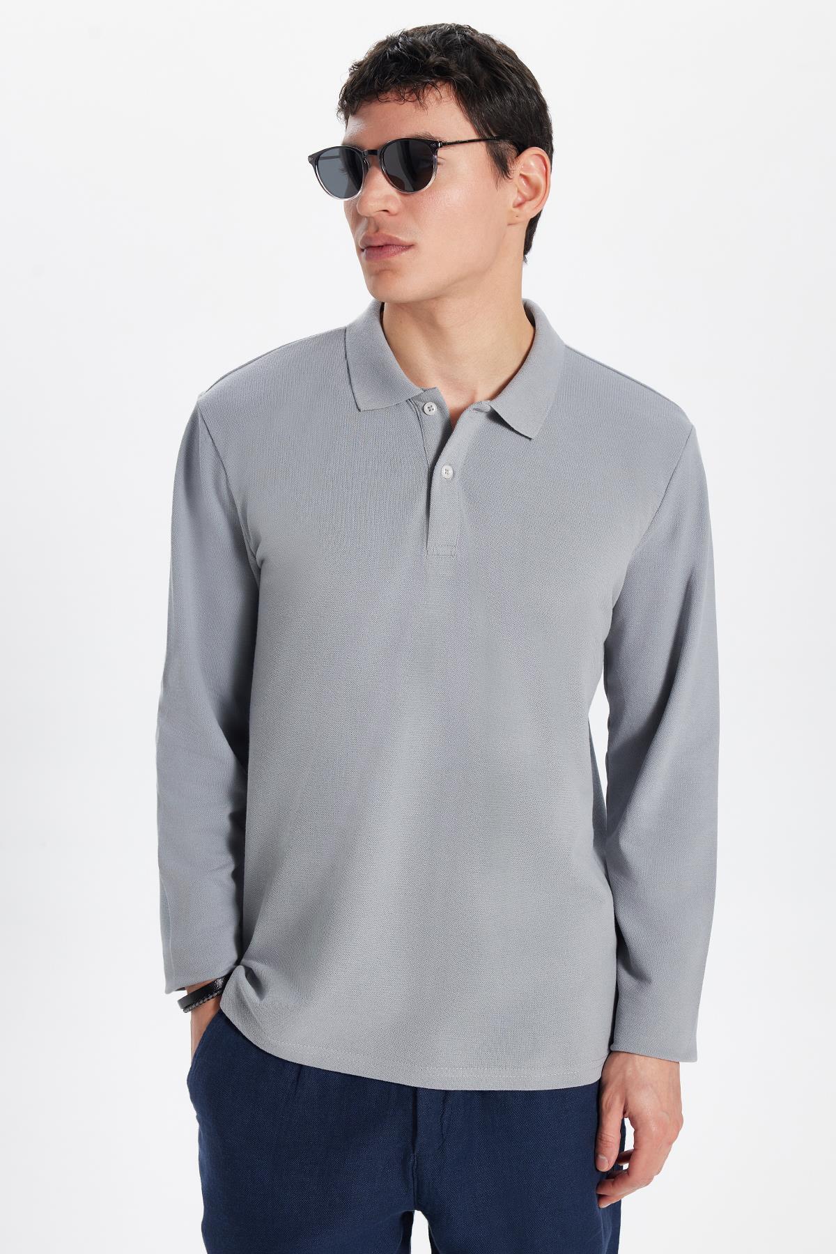 Tudors Erkek Standart Fit Rahat Kesim Pamuklu Yumuşak Dokulu Düz Pike Uzun Kollu Gri Polo Yaka Sweatshirt — خاکستری TS250002