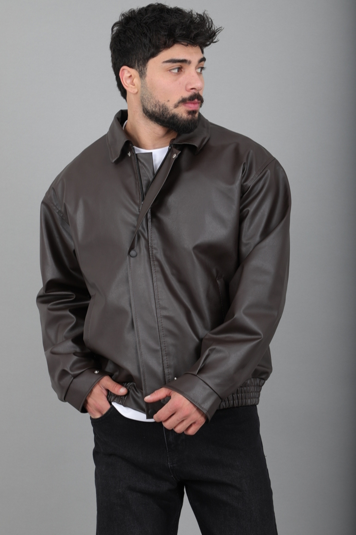 کت چرم مصنوعی کمر الاستیک Oversize Bl 1731_50379 — مشکی — تصویر 5 از 8