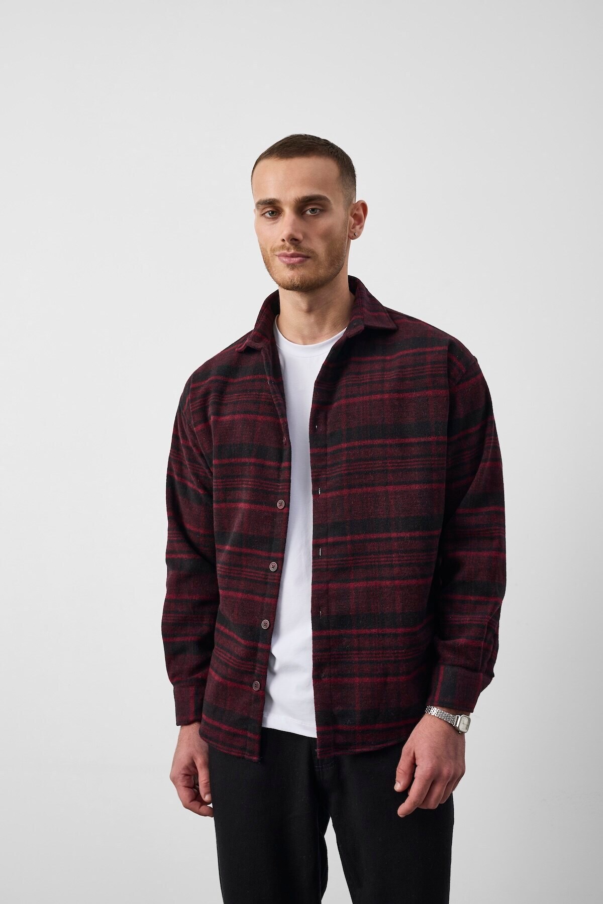 پیراهن مردانه راه راه پهن نخی Brandon Relaxed Fit - بورگوندی — زرشکی G100106 — تصویر 6 از 8
