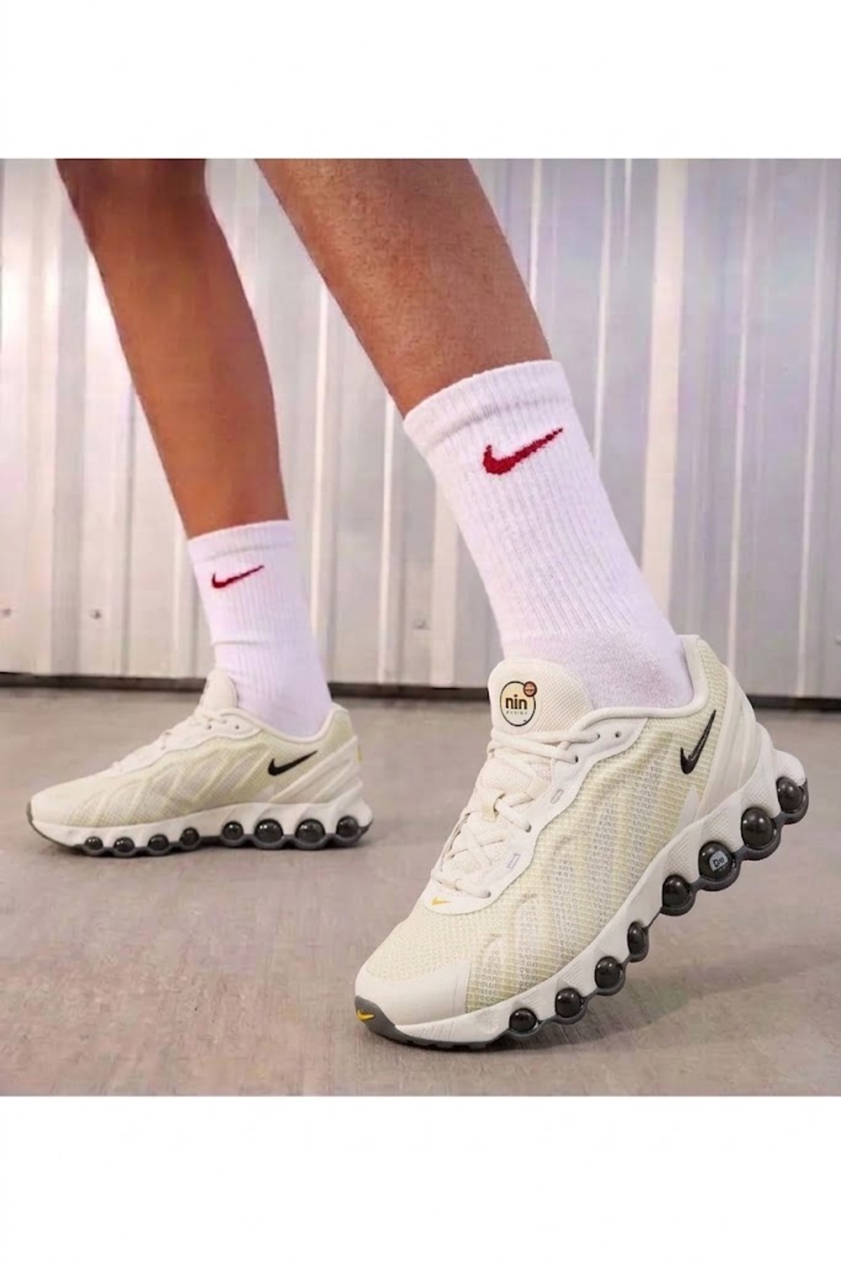 Air Max Dn8 Erkek Sneaker Spor Ayakkabı 7846-002 ( SPORTİKS ) DAR KALIPTIR ... — طلایی FB8987-004 — تصویر 3 از 8