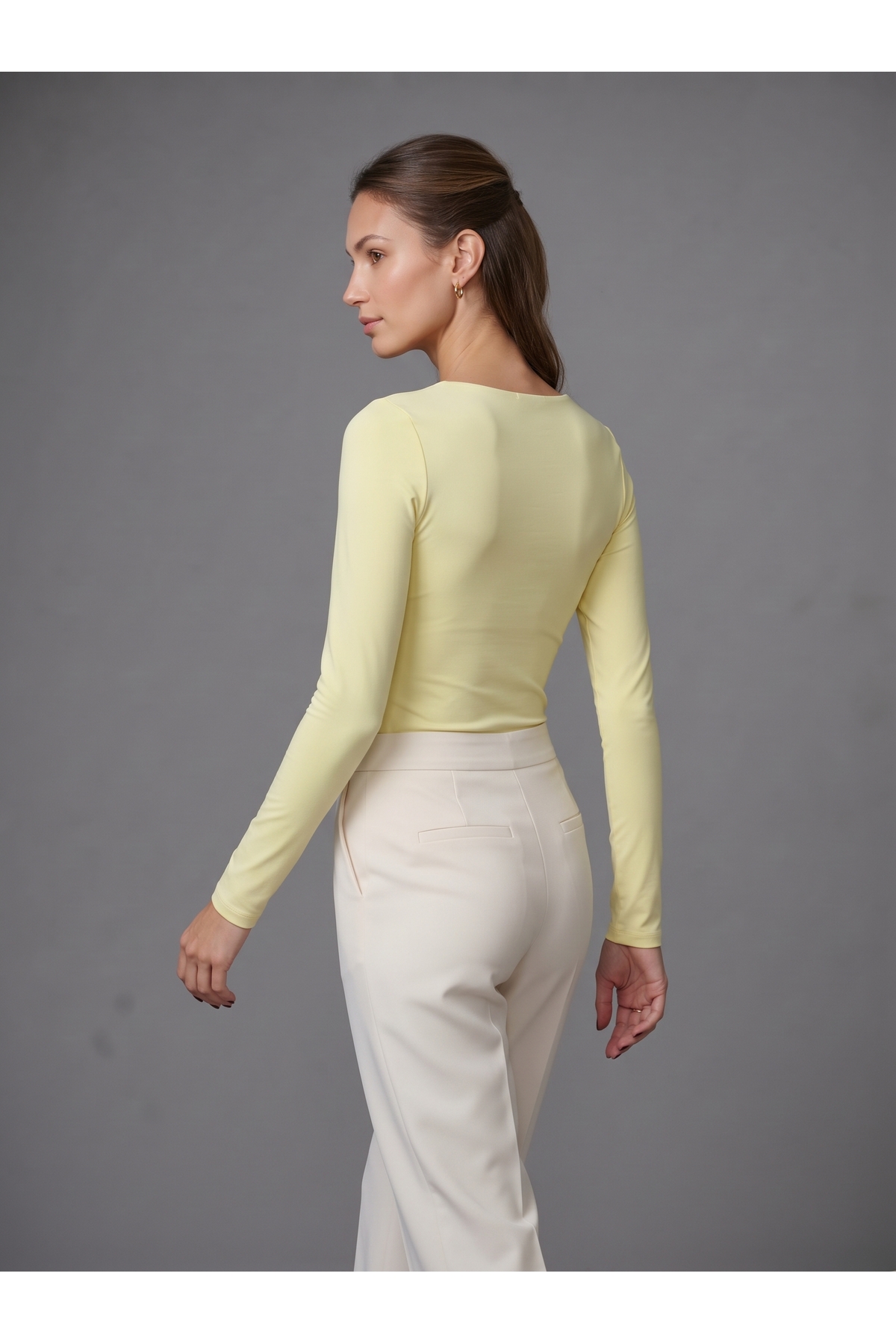 Kadın Uzun Kollu Kare Yaka Çıtçıtlı Slim Fit Esnek Bodysuit - Sarı 4