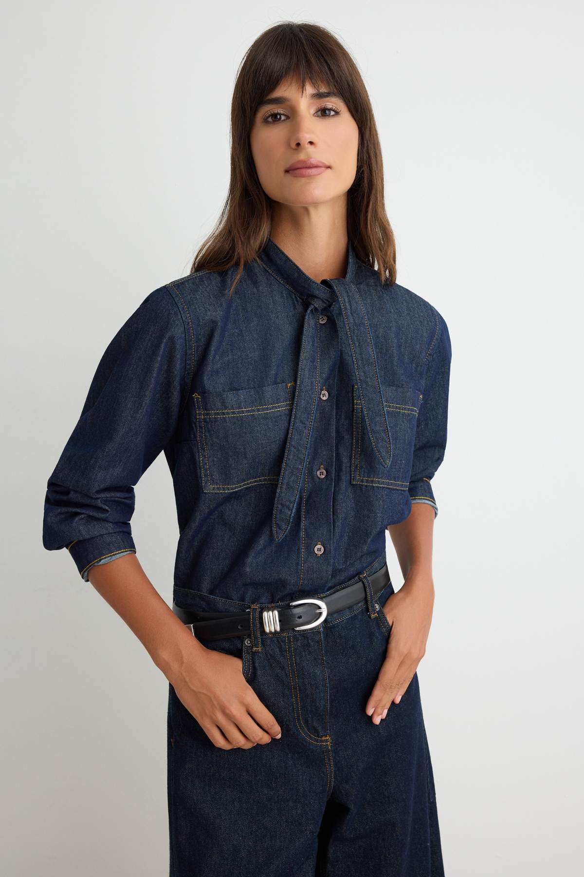 Trendyolmilla Koyu Mavi Yaka Detaylı Denim Gömlek TWOAW27GO00119