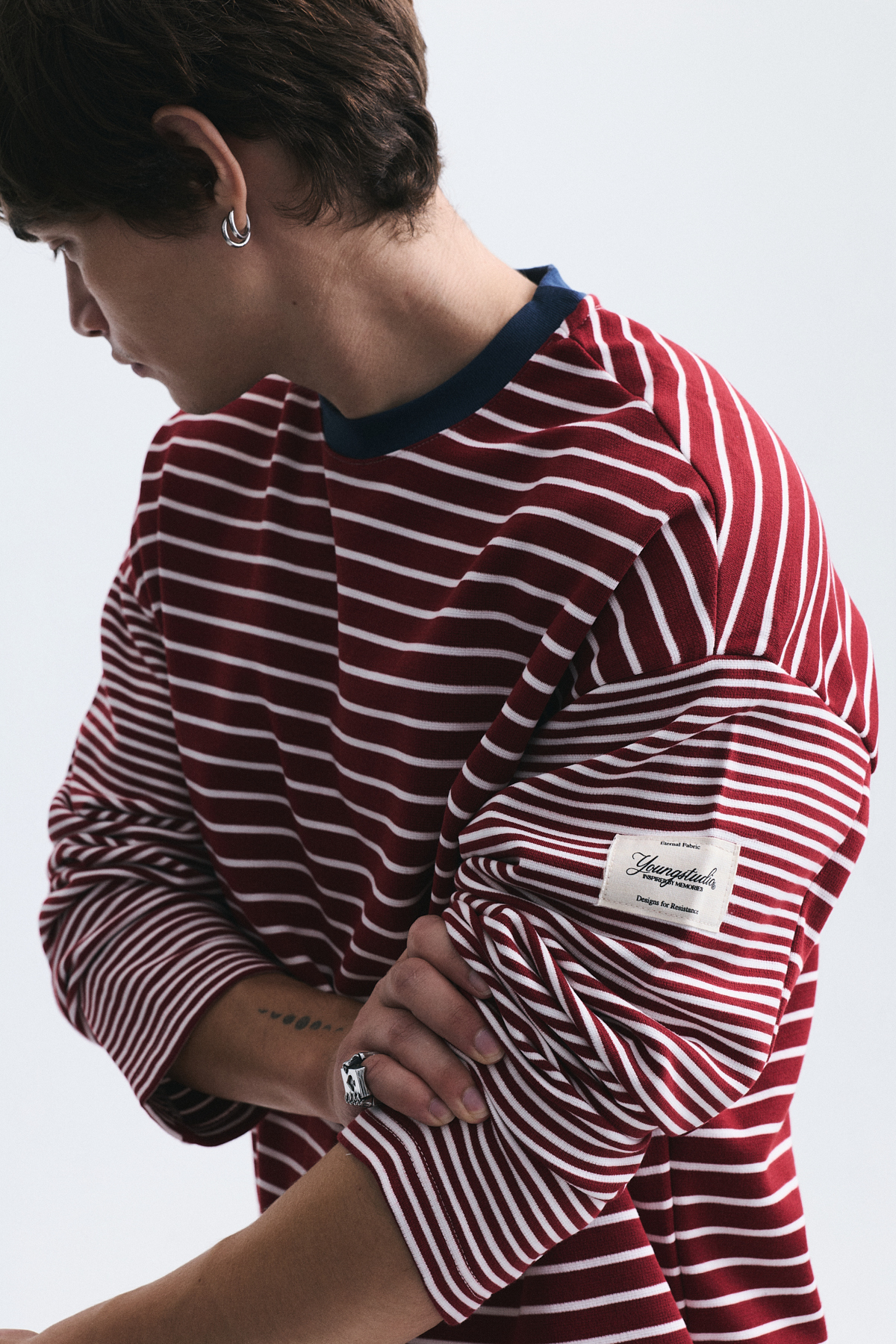 Kontrast Yaka Çizgili Sweatshirt — سفید V70-265 — تصویر 2 از 5