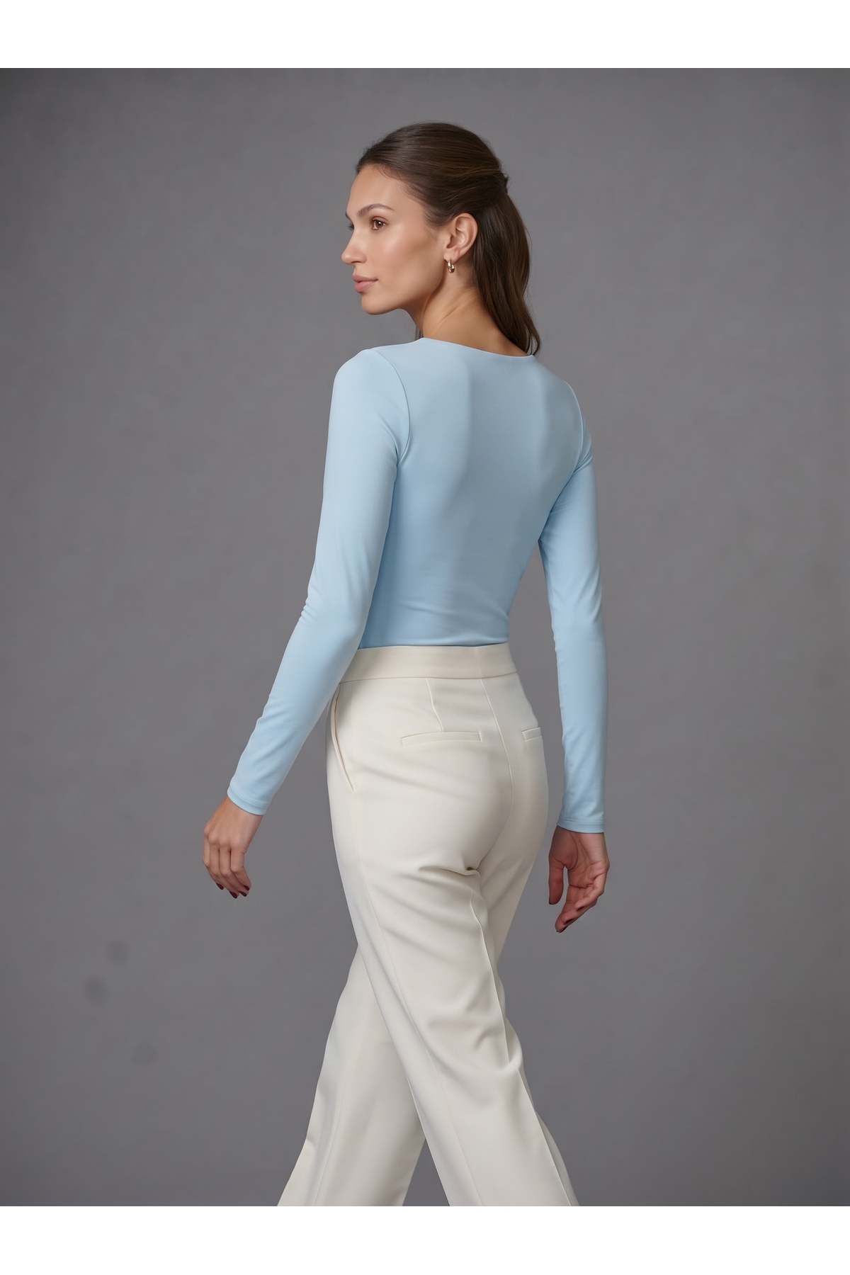 Kadın Uzun Kollu Kare Yaka Çıtçıtlı Slim Fit Esnek Bodysuit - Mavi 4