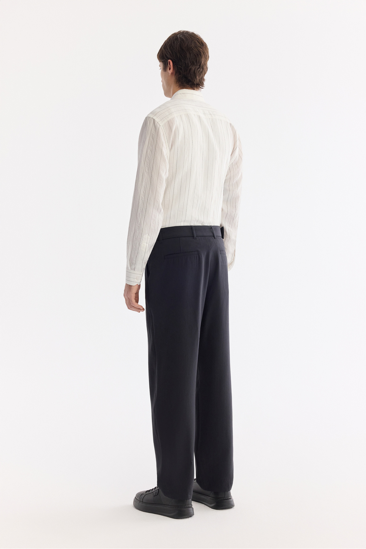 Erkek Siyah Klasik Bel Nefes Alan Modal Karışımlı Soft Touch Baggy Fit Pantolon A61Y3033 — مشکی — تصویر 4 از 8