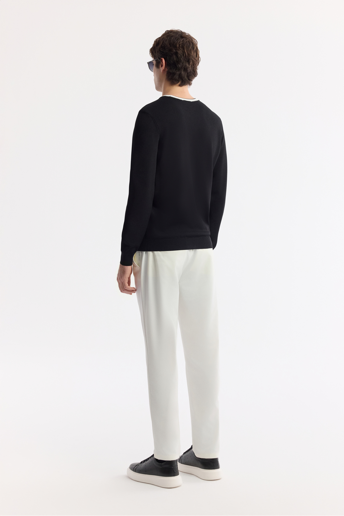 Erkek Siyah Bisiklet Yaka Dokulu Rayon Tüylenmeyen Regular Fit Triko Kazak A51Y5156 — مشکی — تصویر 4 از 6