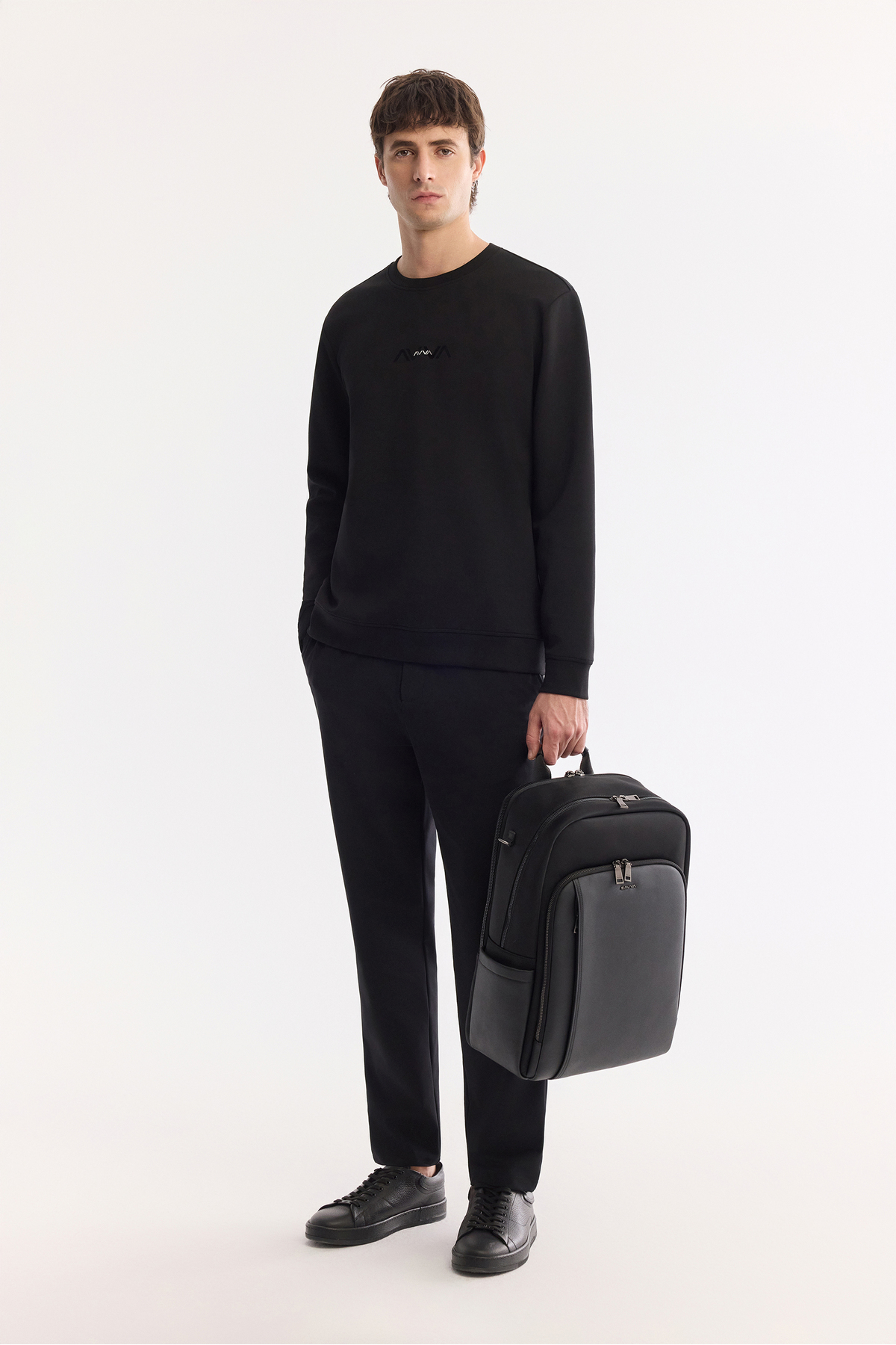 Erkek Siyah Bisiklet Yaka Pamuklu Kolay Ütülenen Bi-Stretch Regular Fit Sweatshirt A61Y1205 — مشکی — تصویر 7 از 7