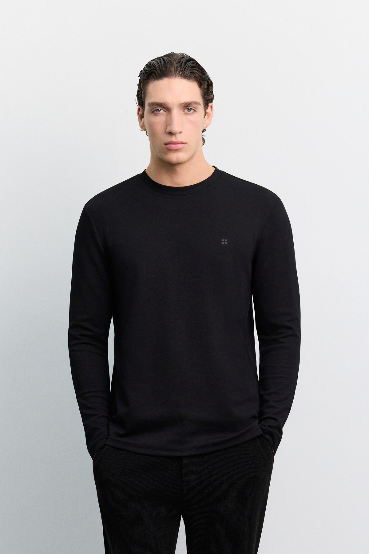 Erkek Siyah Bisiklet Yaka Viskon Karışımlı Bi-Stretch Basic Regular Fit Sweatshirt B001081 — مشکی