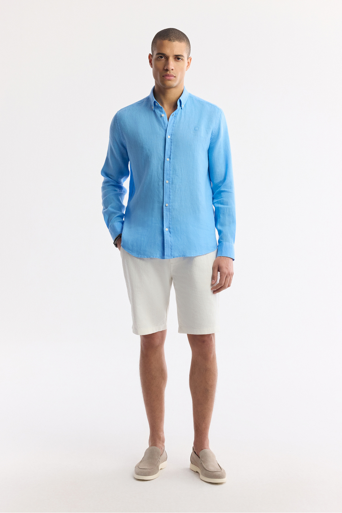 Erkek Mavi Düğmeli Yaka %100 Keten Comfort Fit Gömlek B002191 — آبی — تصویر 8 از 8