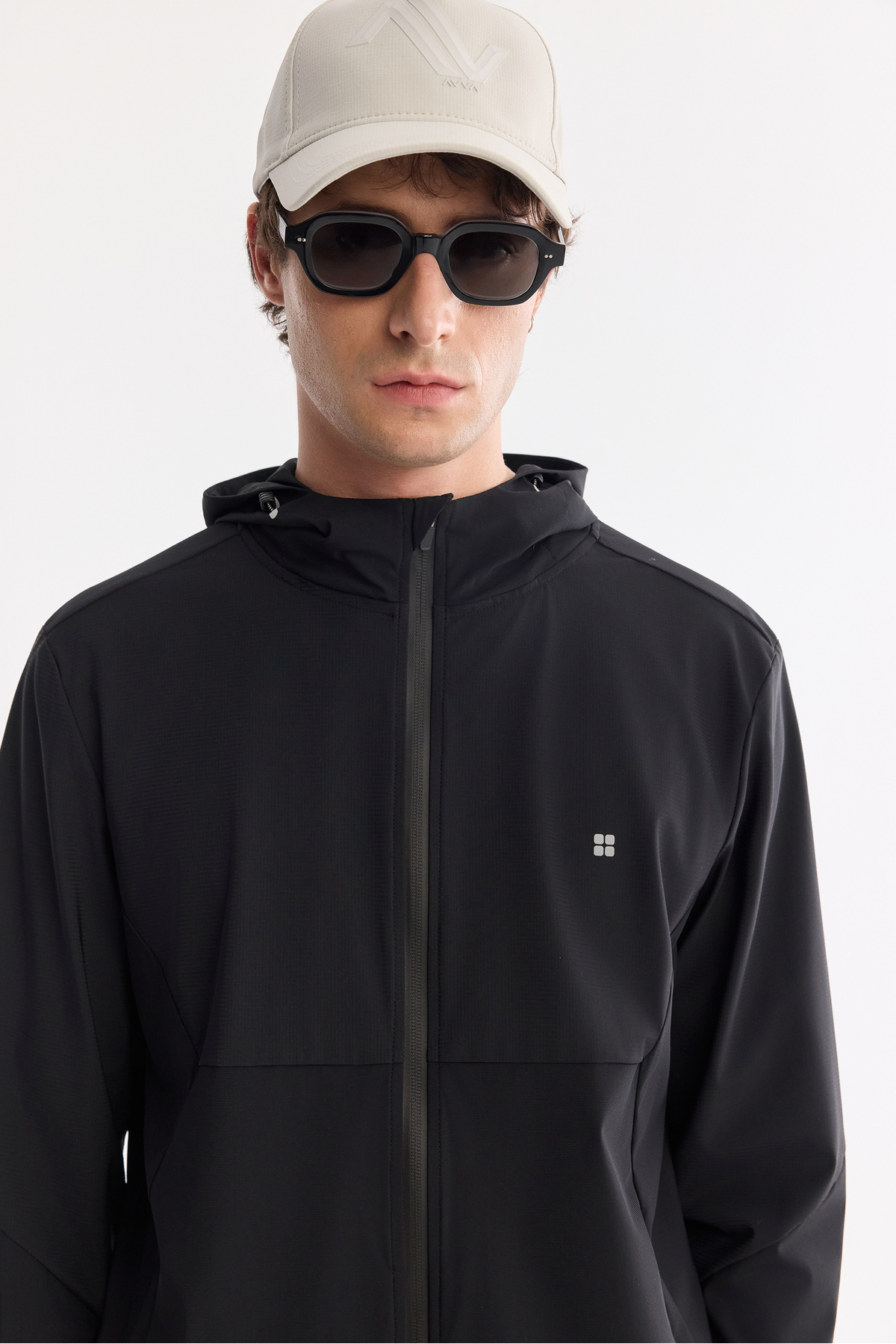 Erkek Siyah Kapüşonlu Yaka Fermuarlı Teknik Kumaş Regular Fit Sweatshirt A61Y1226 — مشکی — تصویر 3 از 7