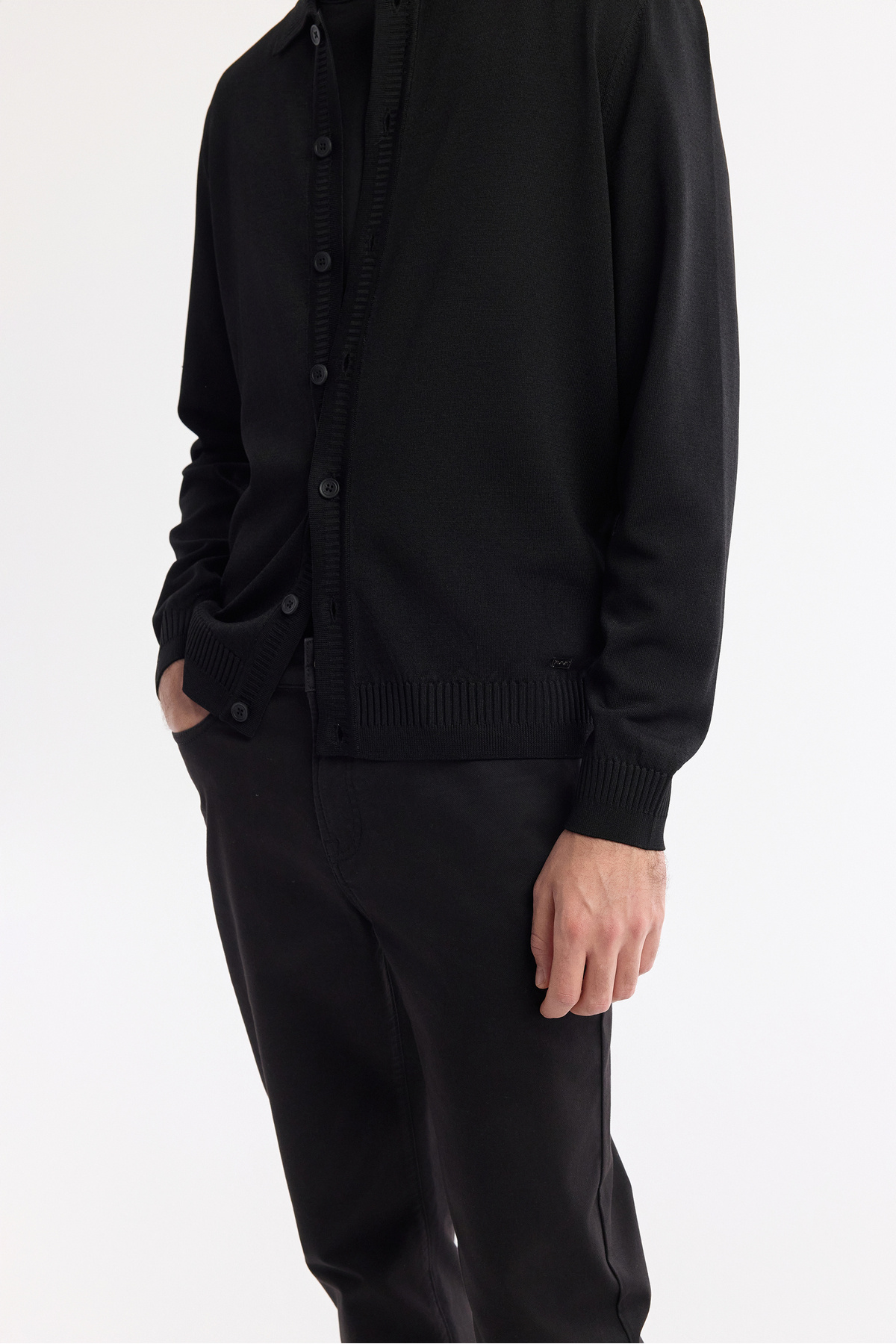 Erkek Siyah Polo Yaka Düğmeli Rayon Tüylenmeyen Triko Regular Fit Hırka A51Y5008 — مشکی — تصویر 7 از 8