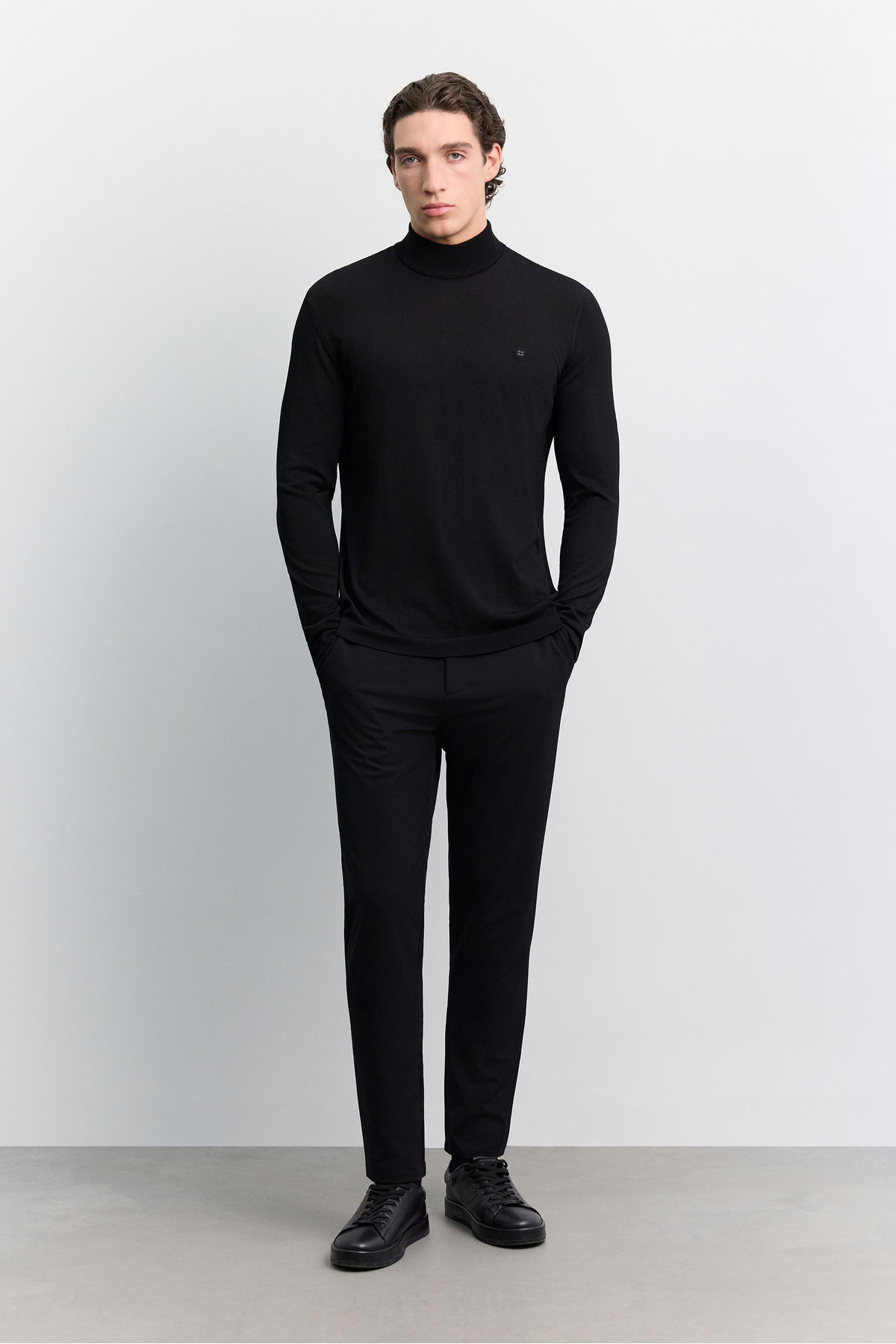Erkek Siyah Yarım Balıkçı Yaka Rayon Tüylenmeyen Basic Regular Fit Triko Kazak B005151 — مشکی — تصویر 5 از 5