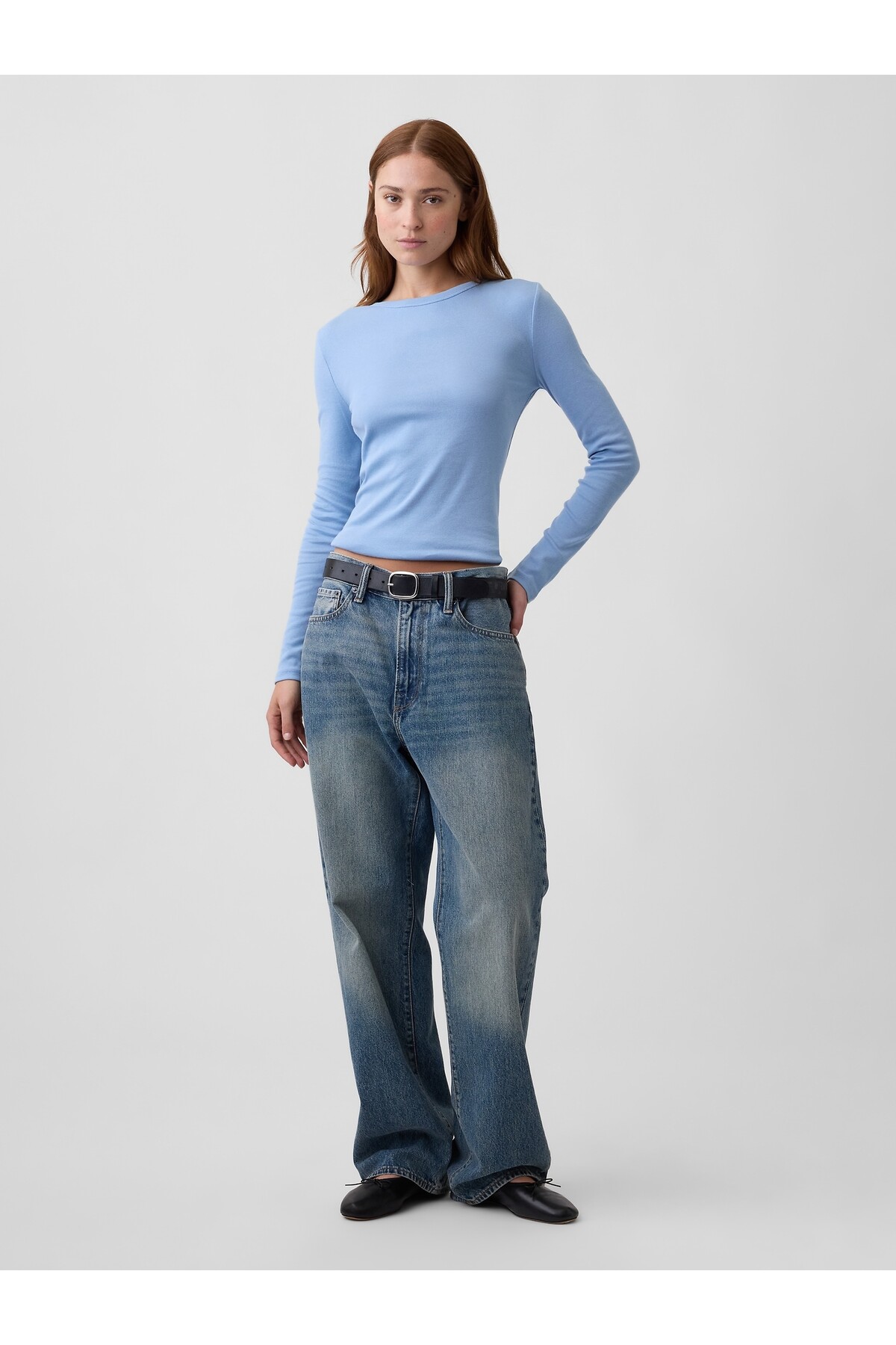 تی‌شرت زنانه آبی روشن مدرن فیت با یقه گرد