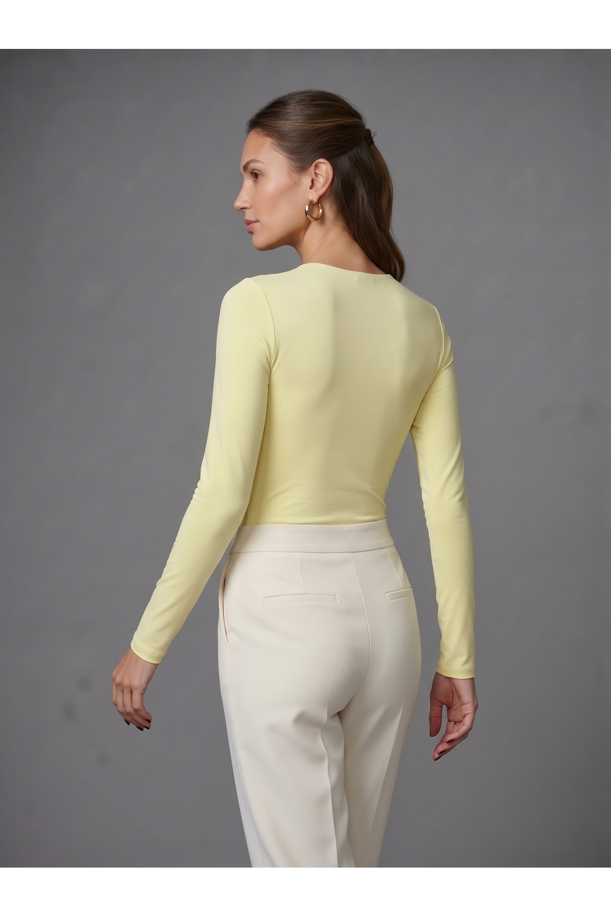 Kadın Uzun Kollu Bisiklet Yaka Çıtçıtlı Slim Fit Esnek Bodysuit - Sarı 4