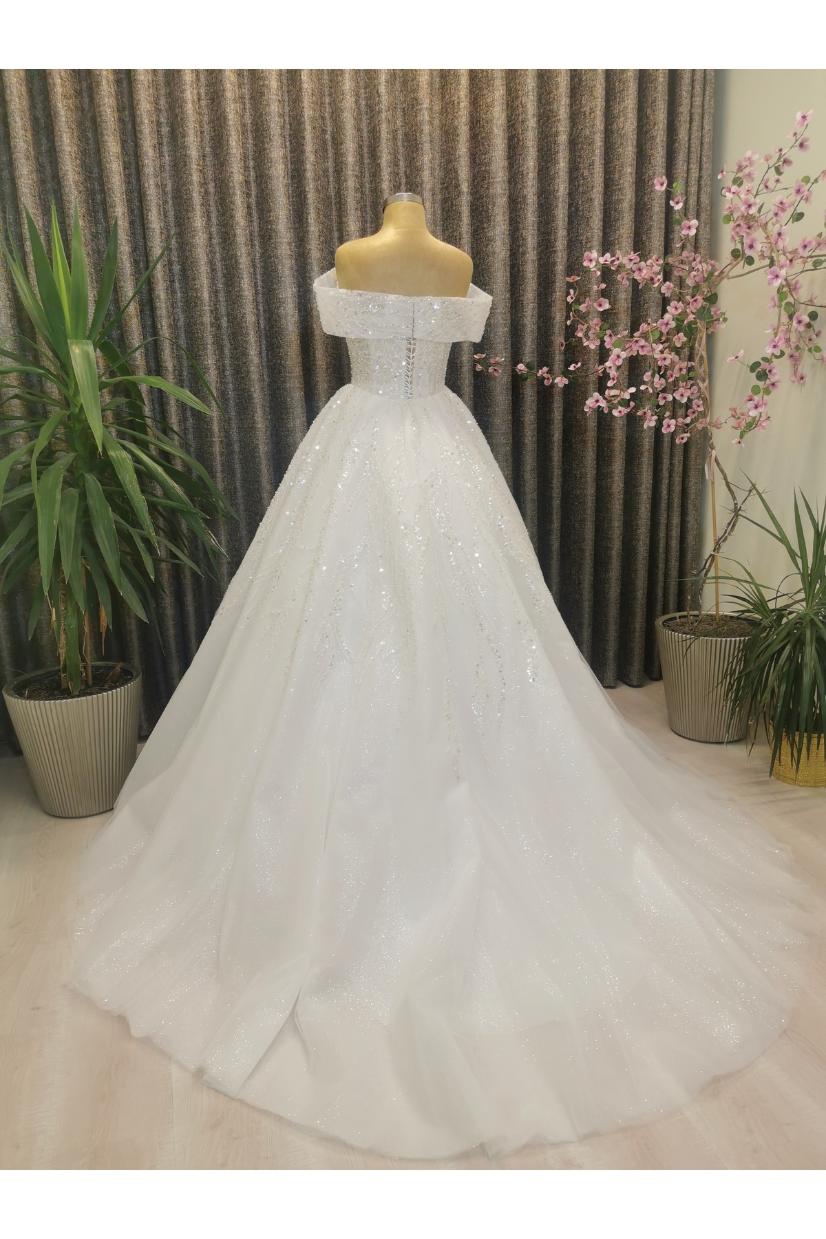 Yeni sezon A kesim Gelinlik modeli 4