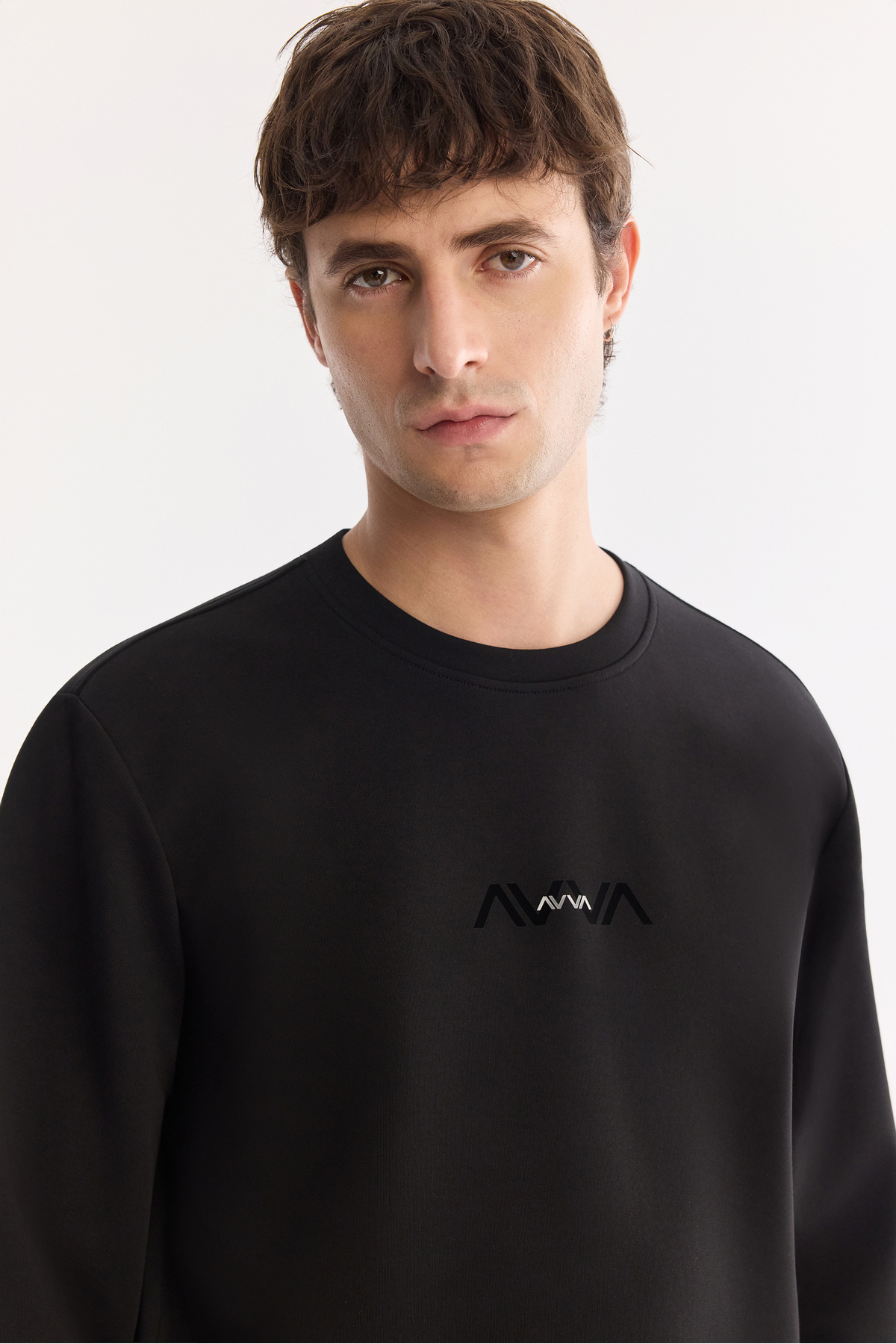 Erkek Siyah Bisiklet Yaka Pamuklu Kolay Ütülenen Bi-Stretch Regular Fit Sweatshirt A61Y1205 — مشکی — تصویر 2 از 7